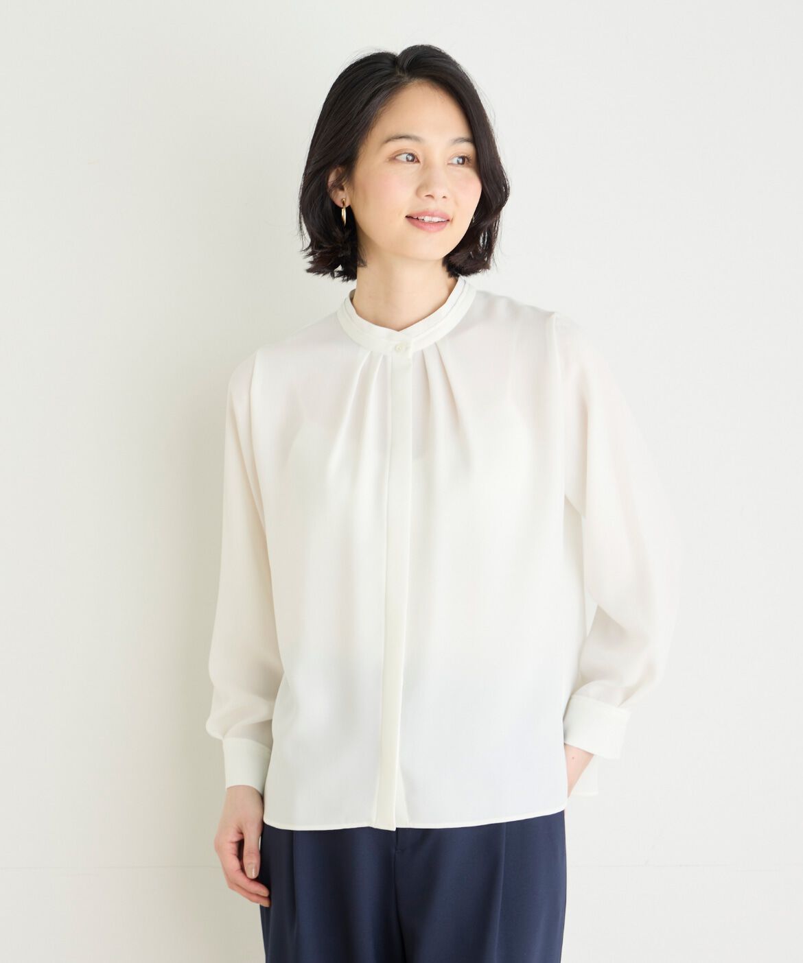 7-IDconcept.「《大きいサイズ》スタンドカラーブラウス」|シャツ・ブラウス|