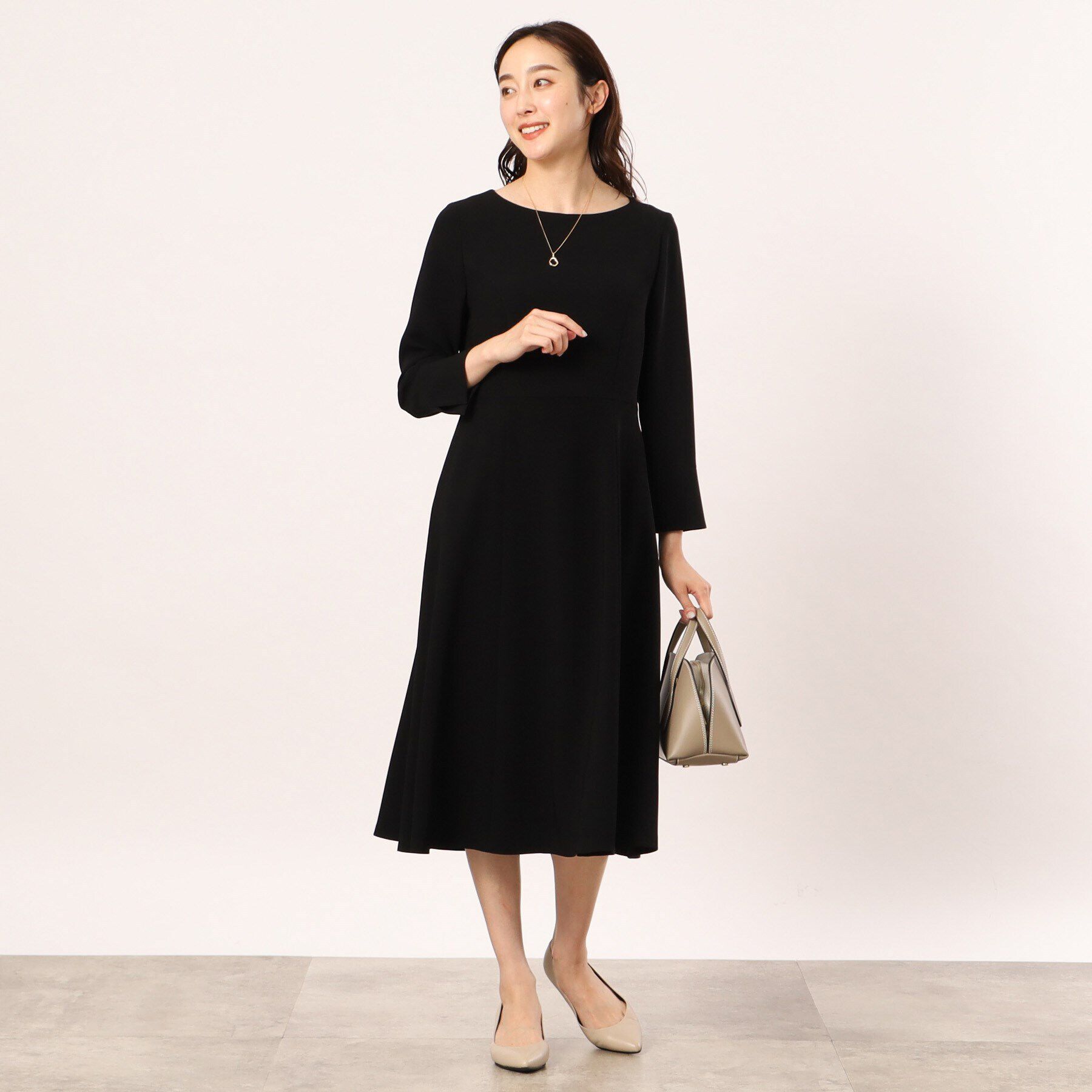 UNTITLED「トリアセエアクロスワンピース」|ワンピース|