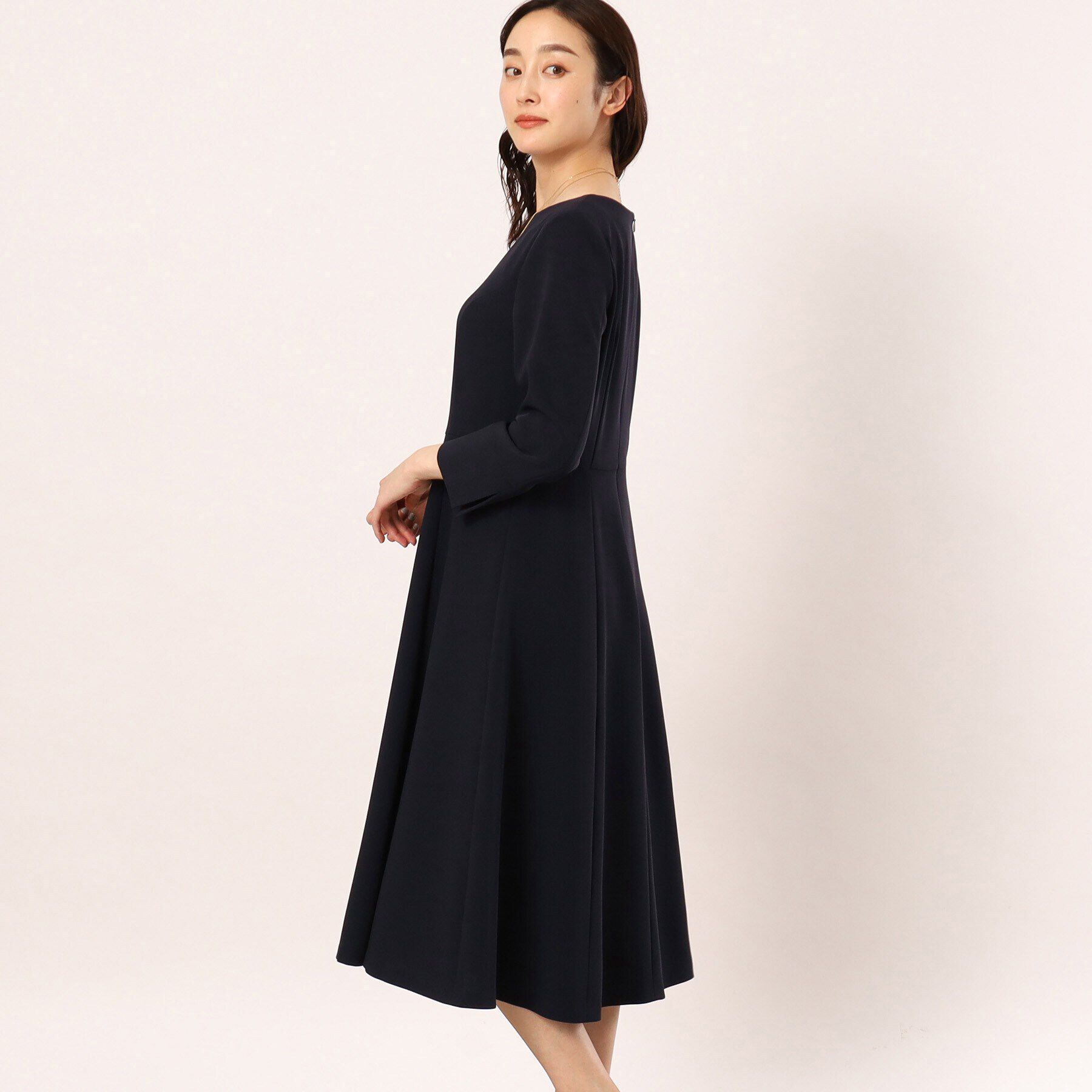 UNTITLED「トリアセエアクロスワンピース」|ワンピース|