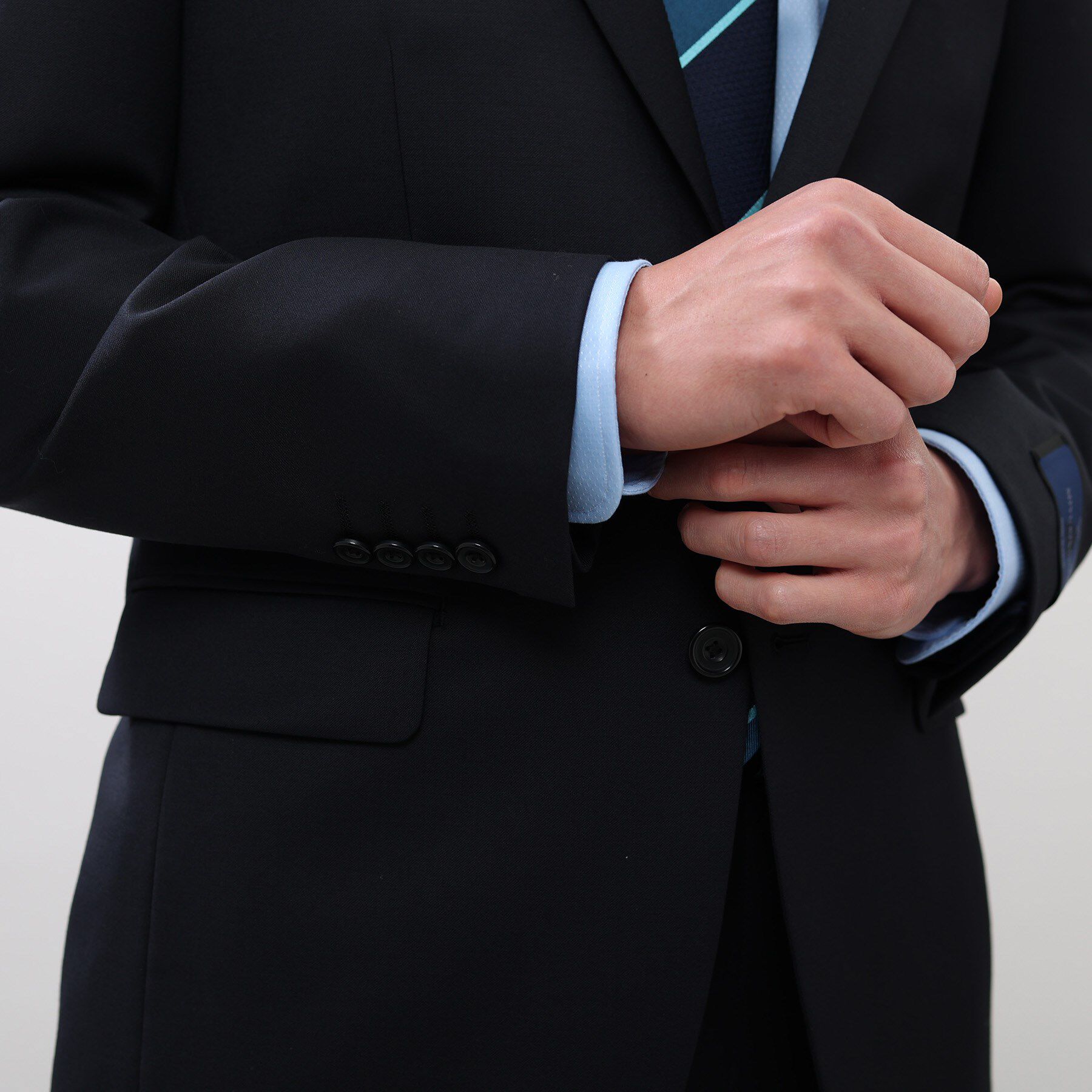 TAKEO KIKUCHI「【冠婚葬祭】無地 サージスーツ/3ピース対応可」|スーツ|