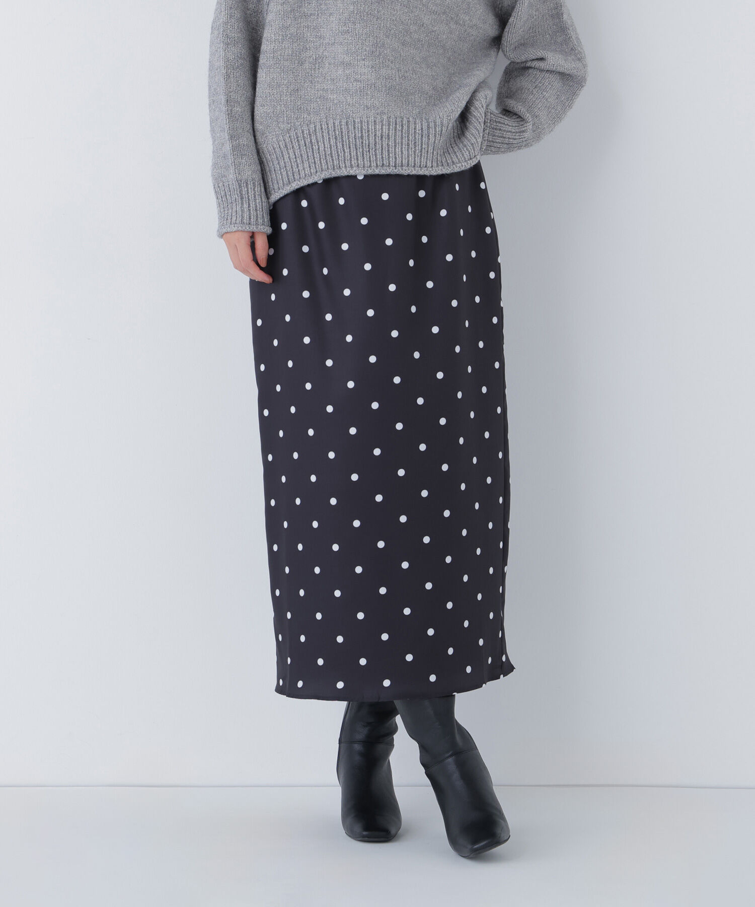  「ドットサテンタイトスカート」|スカート|