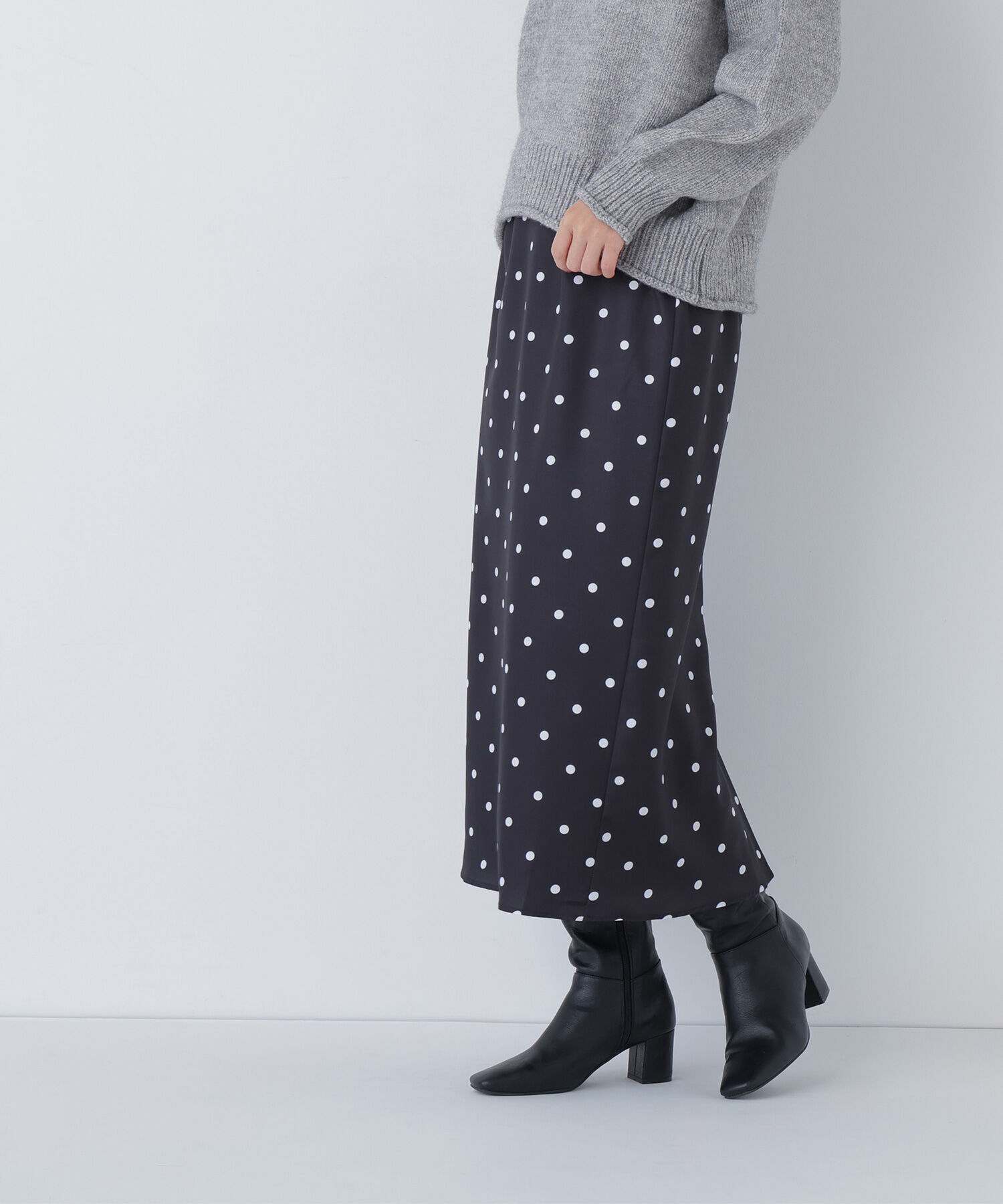  「ドットサテンタイトスカート」|スカート|