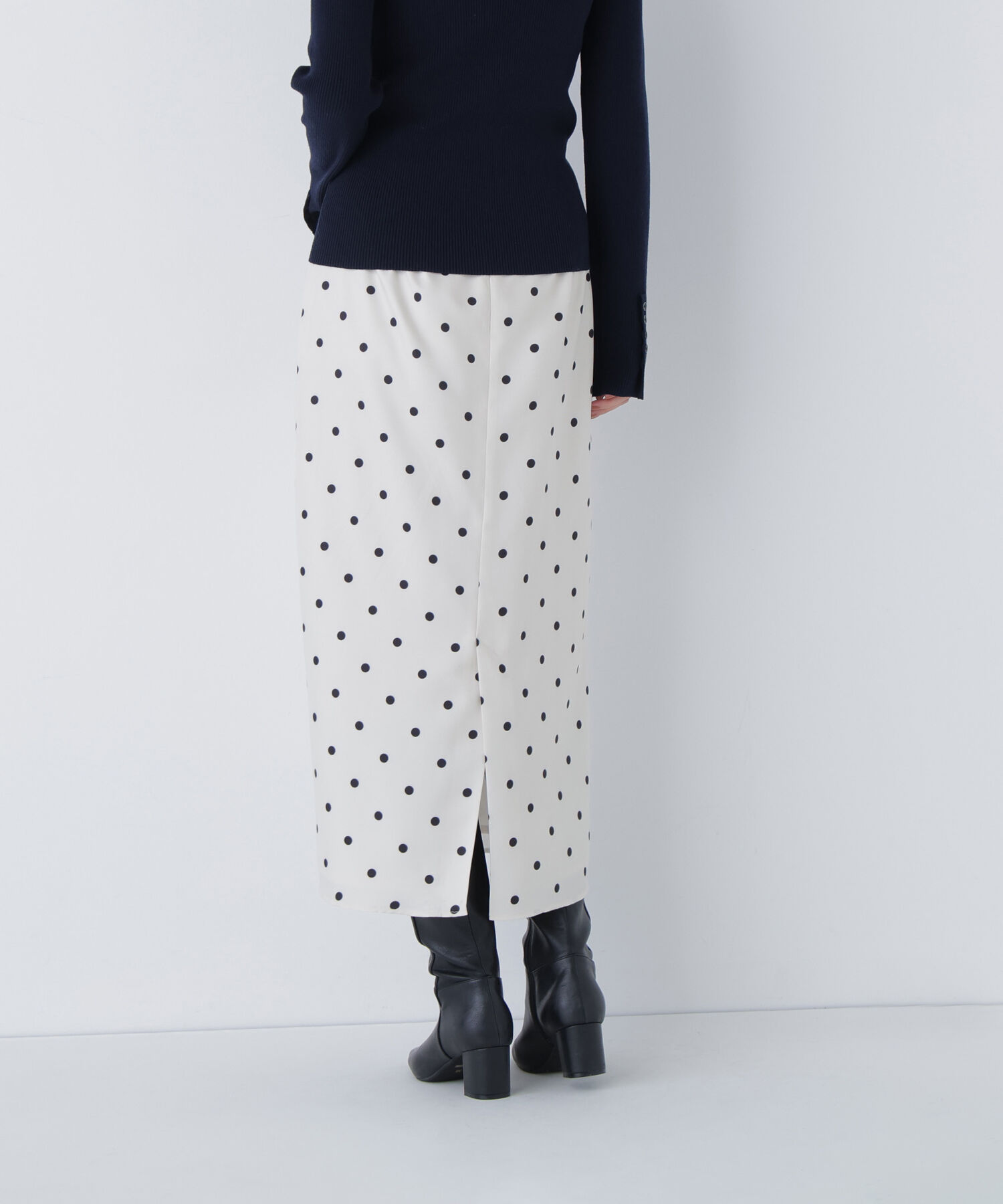  「ドットサテンタイトスカート」|スカート|