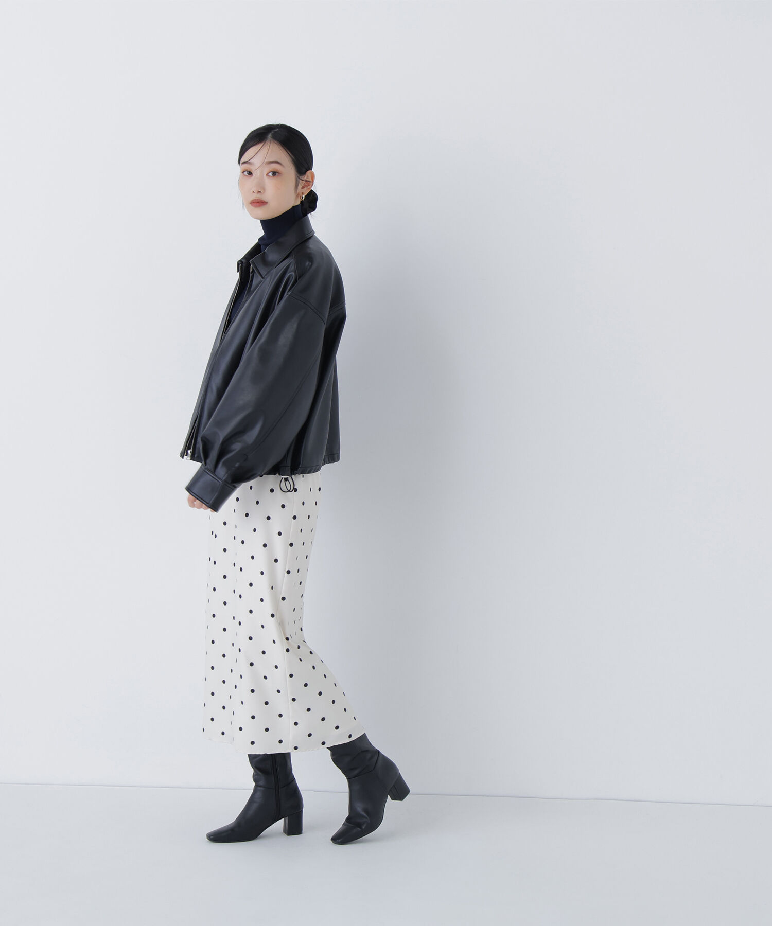  「ドットサテンタイトスカート」|スカート|