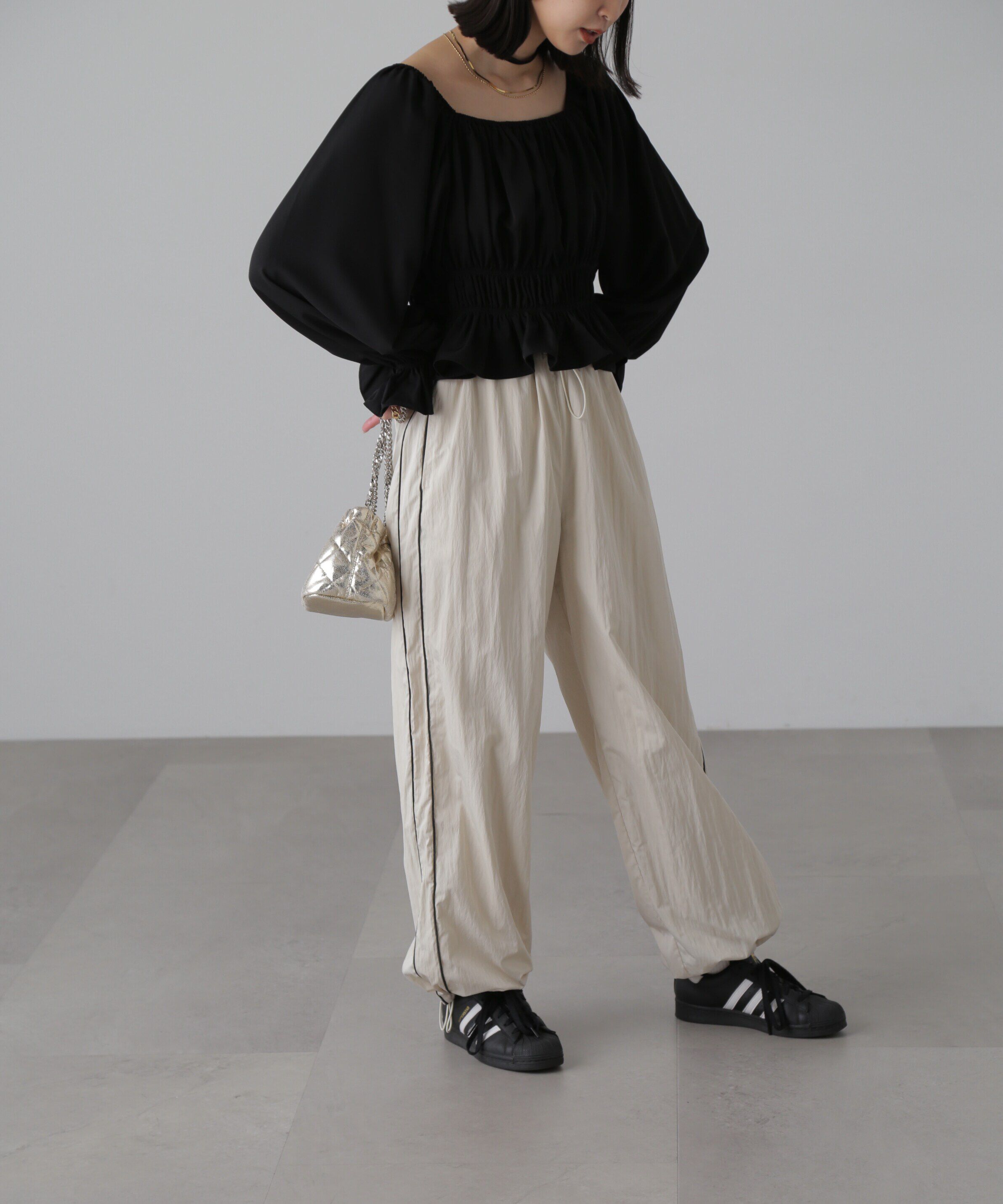  「スクエアネックシャーリングブラウス」|シャツ・ブラウス|