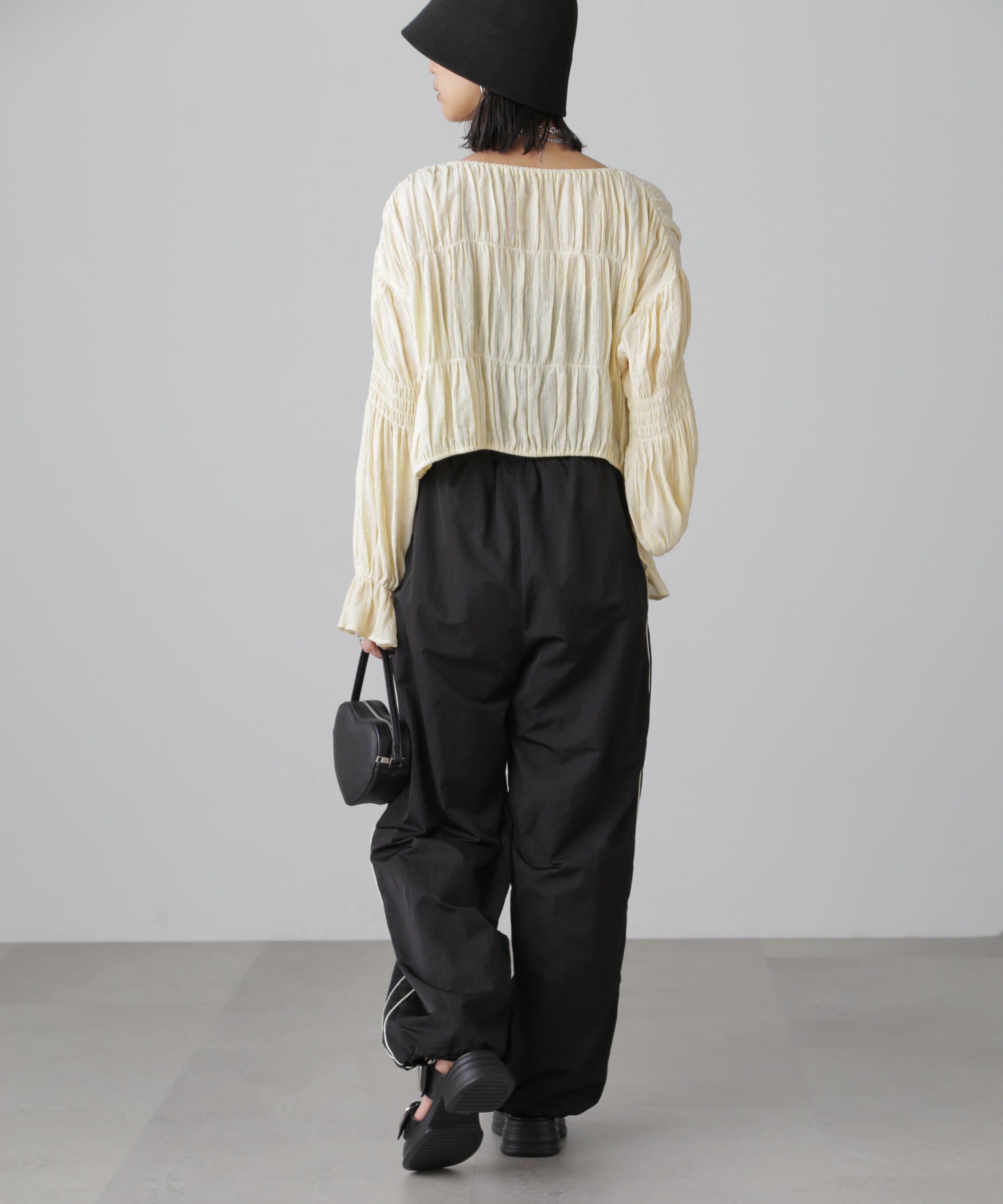  「シアーギャザー前開き短丈ブラウス」|シャツ・ブラウス|