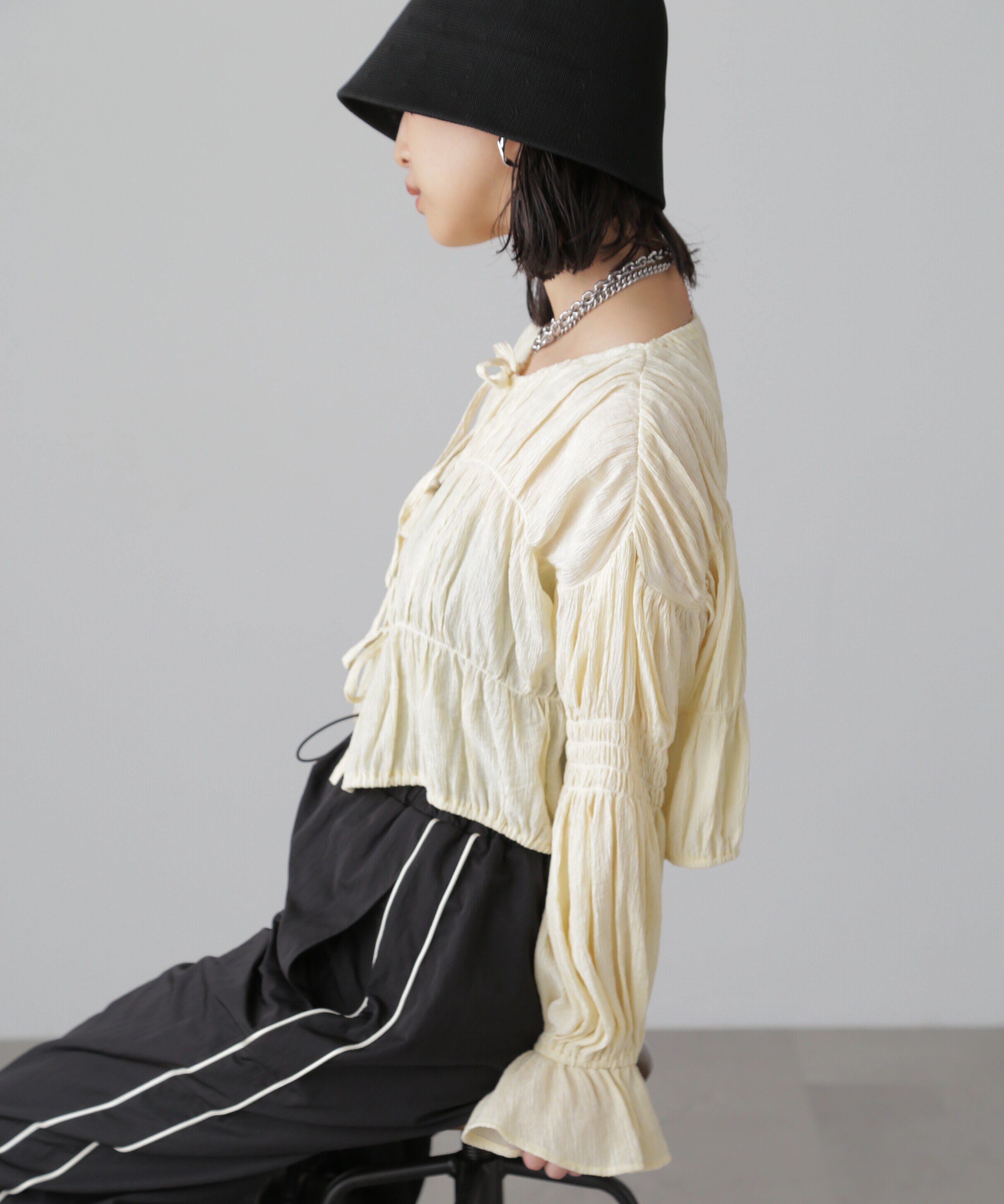  「シアーギャザー前開き短丈ブラウス」|シャツ・ブラウス|