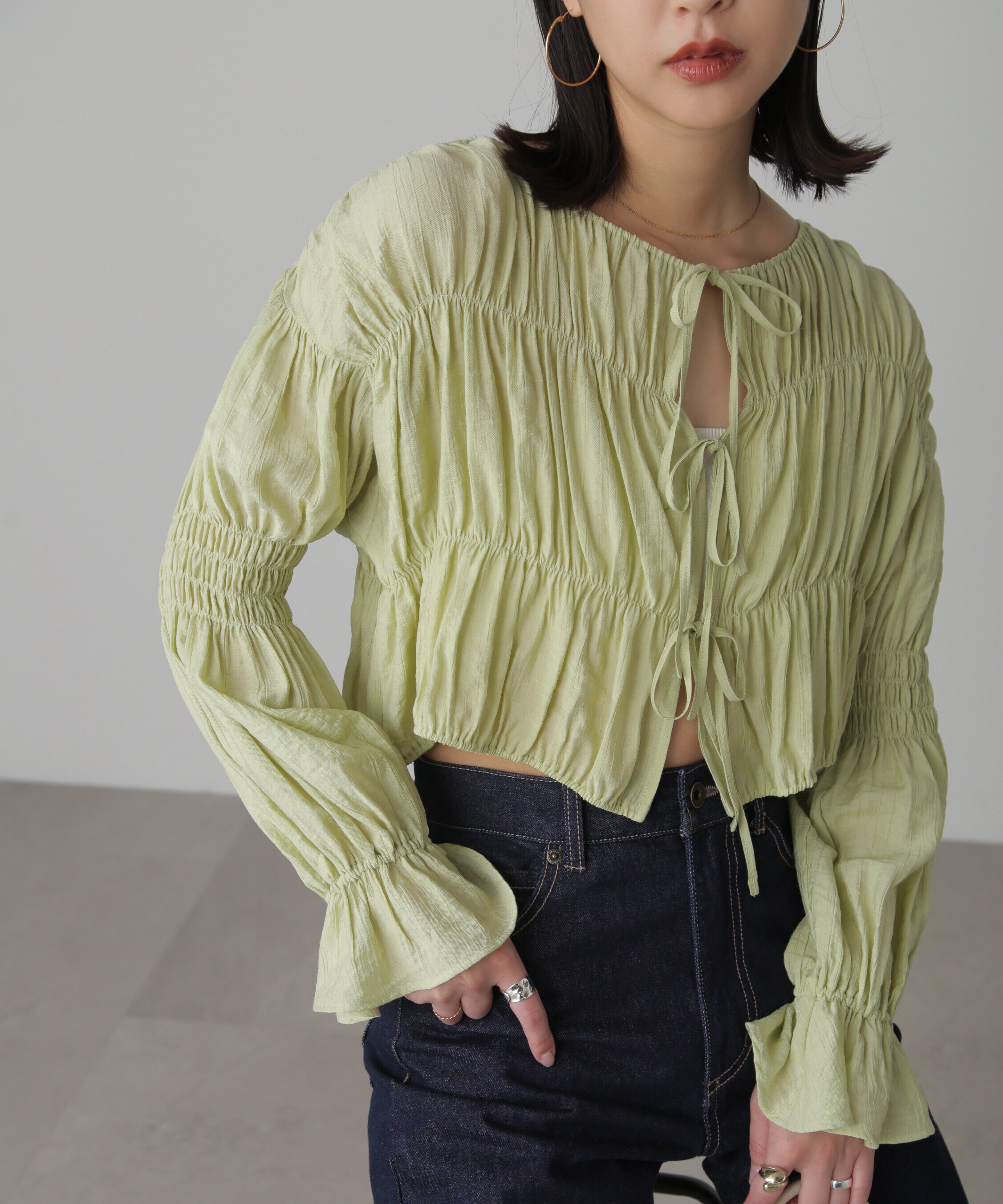  「シアーギャザー前開き短丈ブラウス」|シャツ・ブラウス|