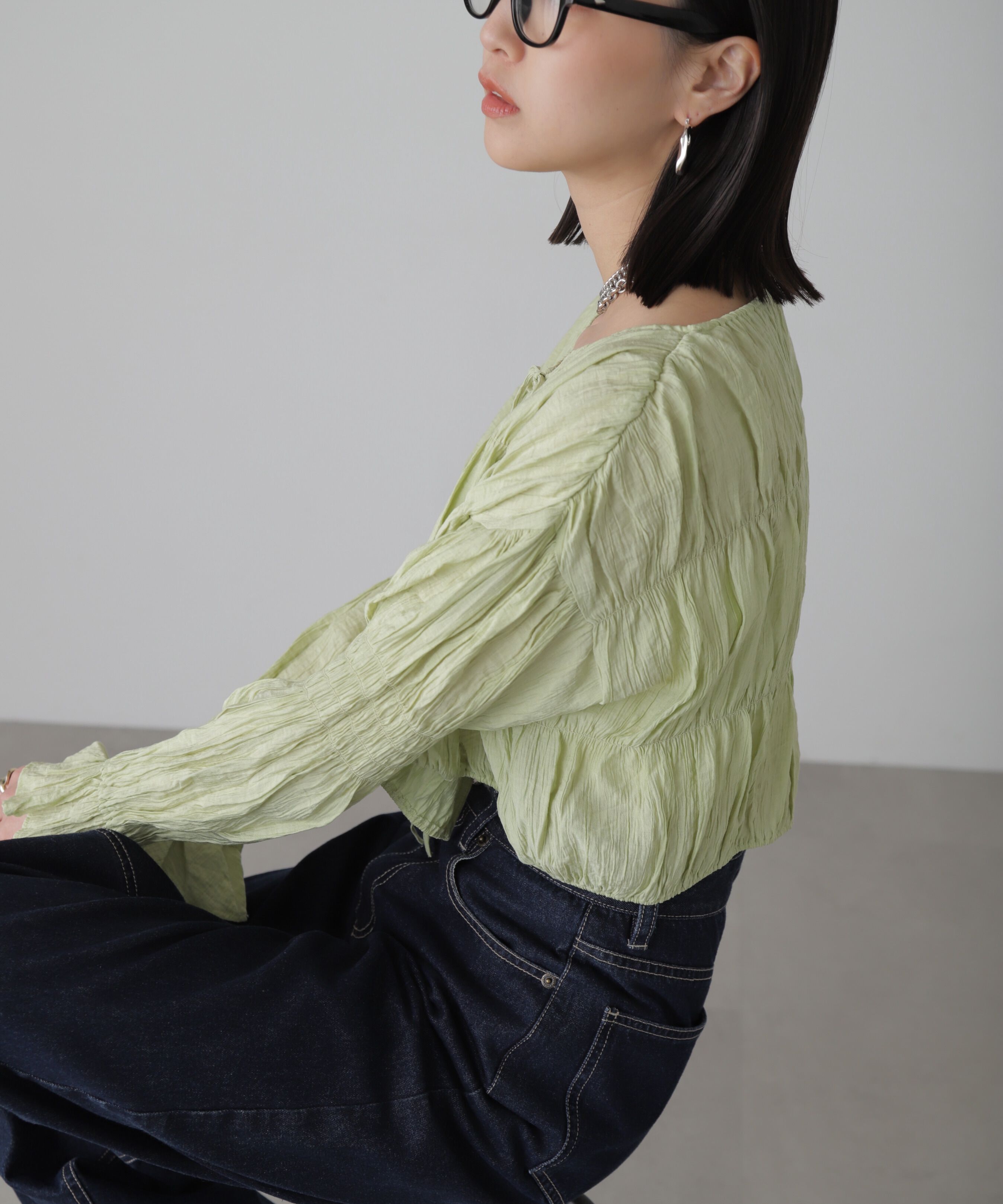  「シアーギャザー前開き短丈ブラウス」|シャツ・ブラウス|