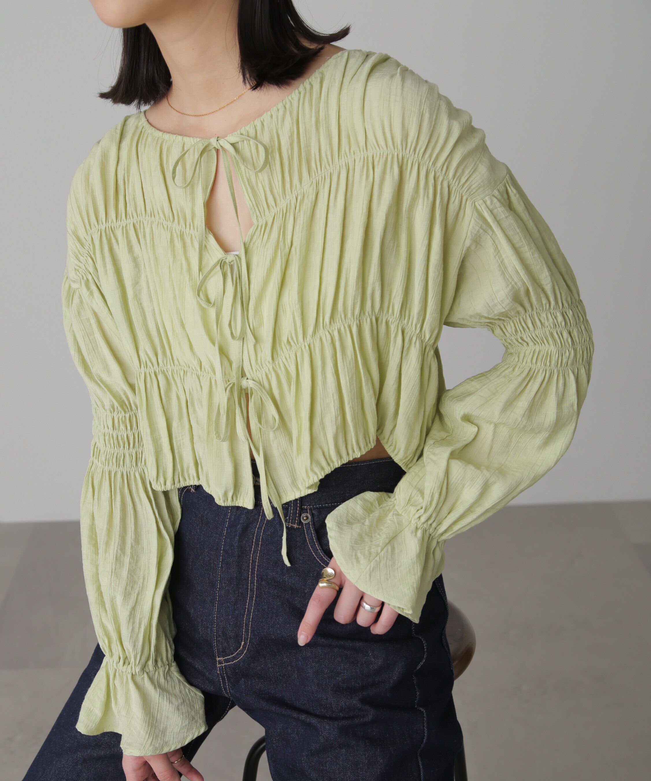  「シアーギャザー前開き短丈ブラウス」|シャツ・ブラウス|