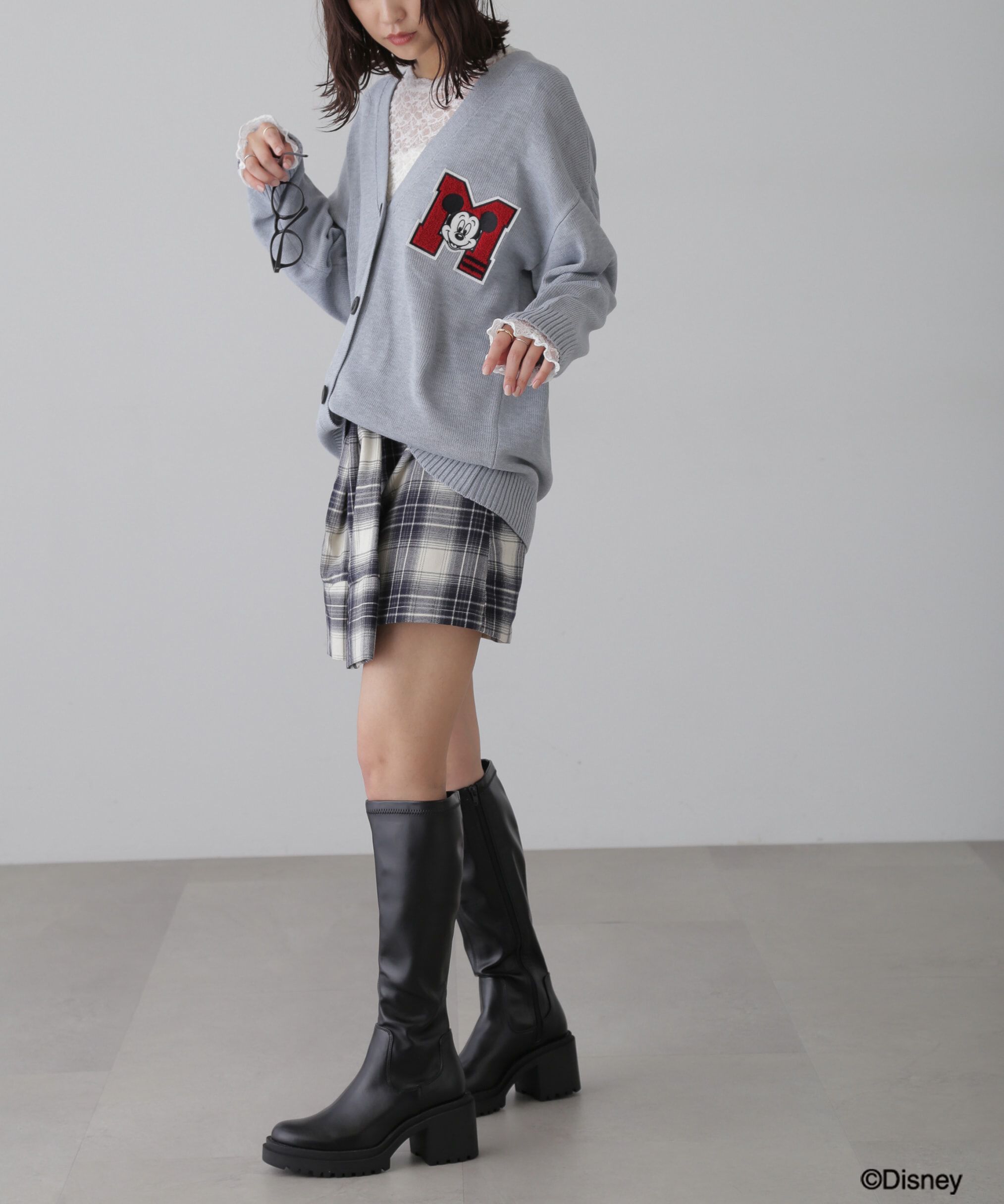  「〈ディズニーコレクション〉サガラワッペンニットカーディガン」|ニット・セーター|