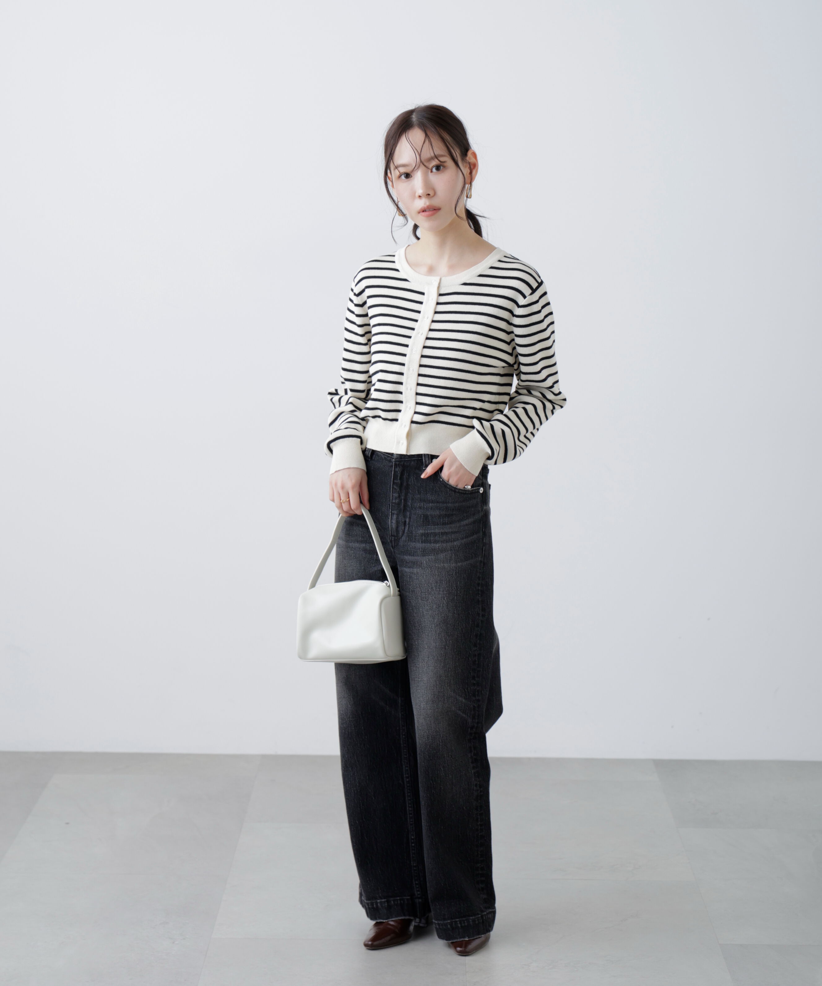  「リングドットボタンクルーネックニットカーディガン」|ニット・セーター|