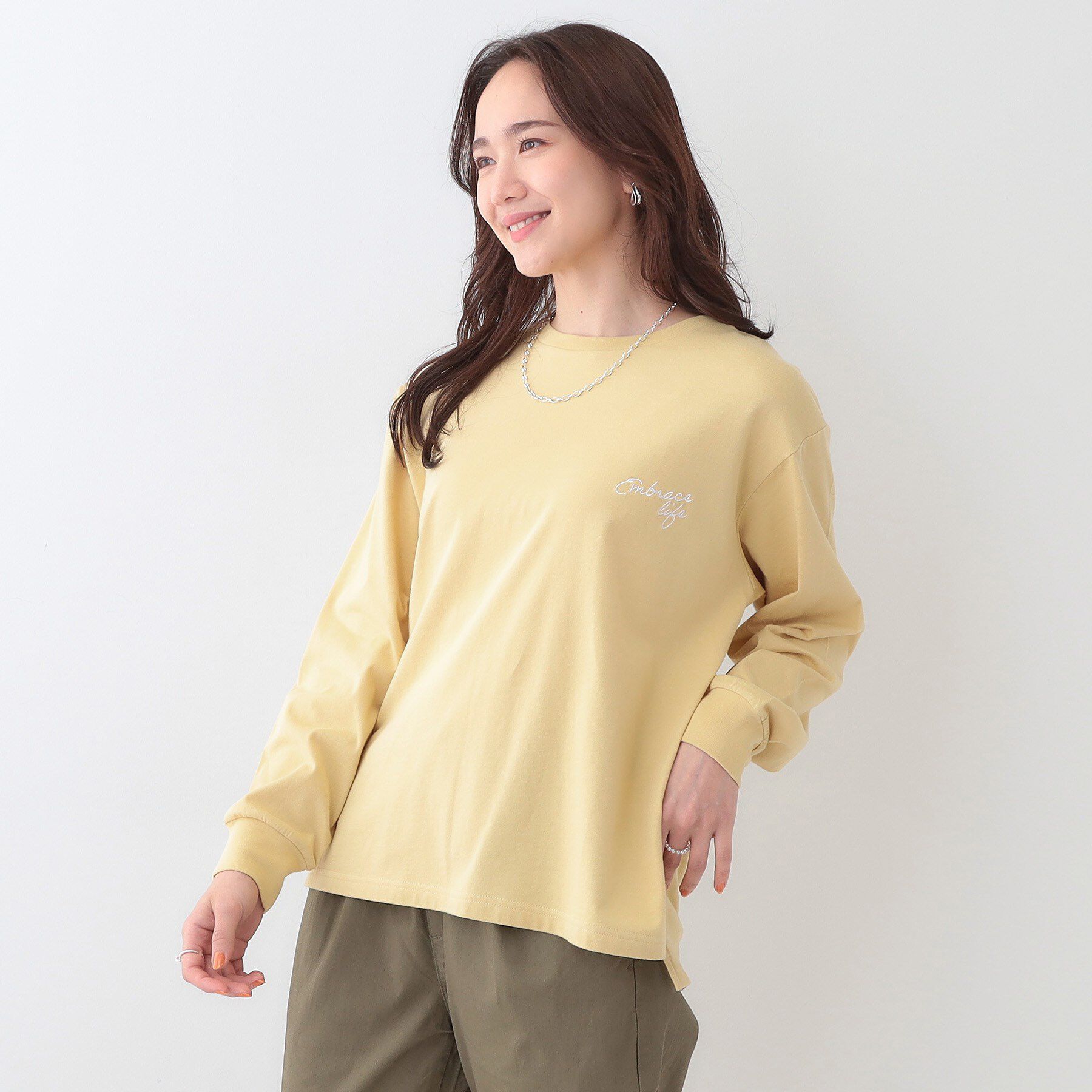 SHOO･LA･RUE「【洗える/S-LL】一枚でもレイヤードでも グラフィック長袖Tシャツ」|Tシャツ・カットソー|