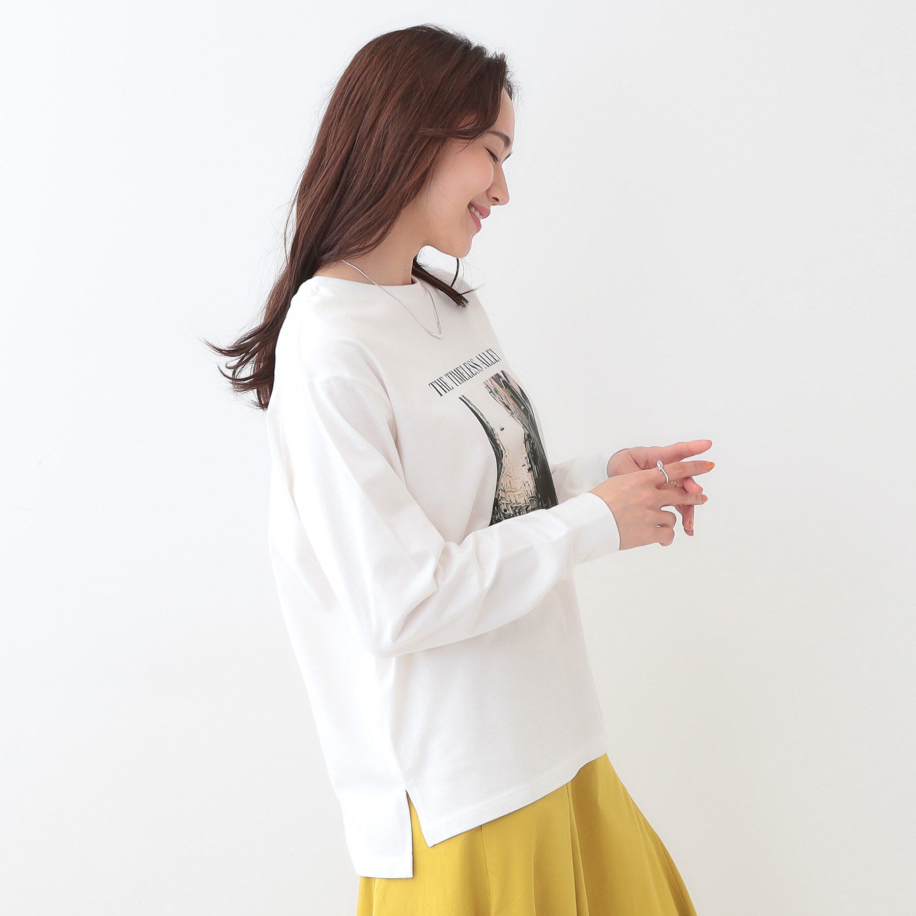SHOO･LA･RUE「【洗える/S-LL】一枚でもレイヤードでも グラフィック長袖Tシャツ」|Tシャツ・カットソー|
