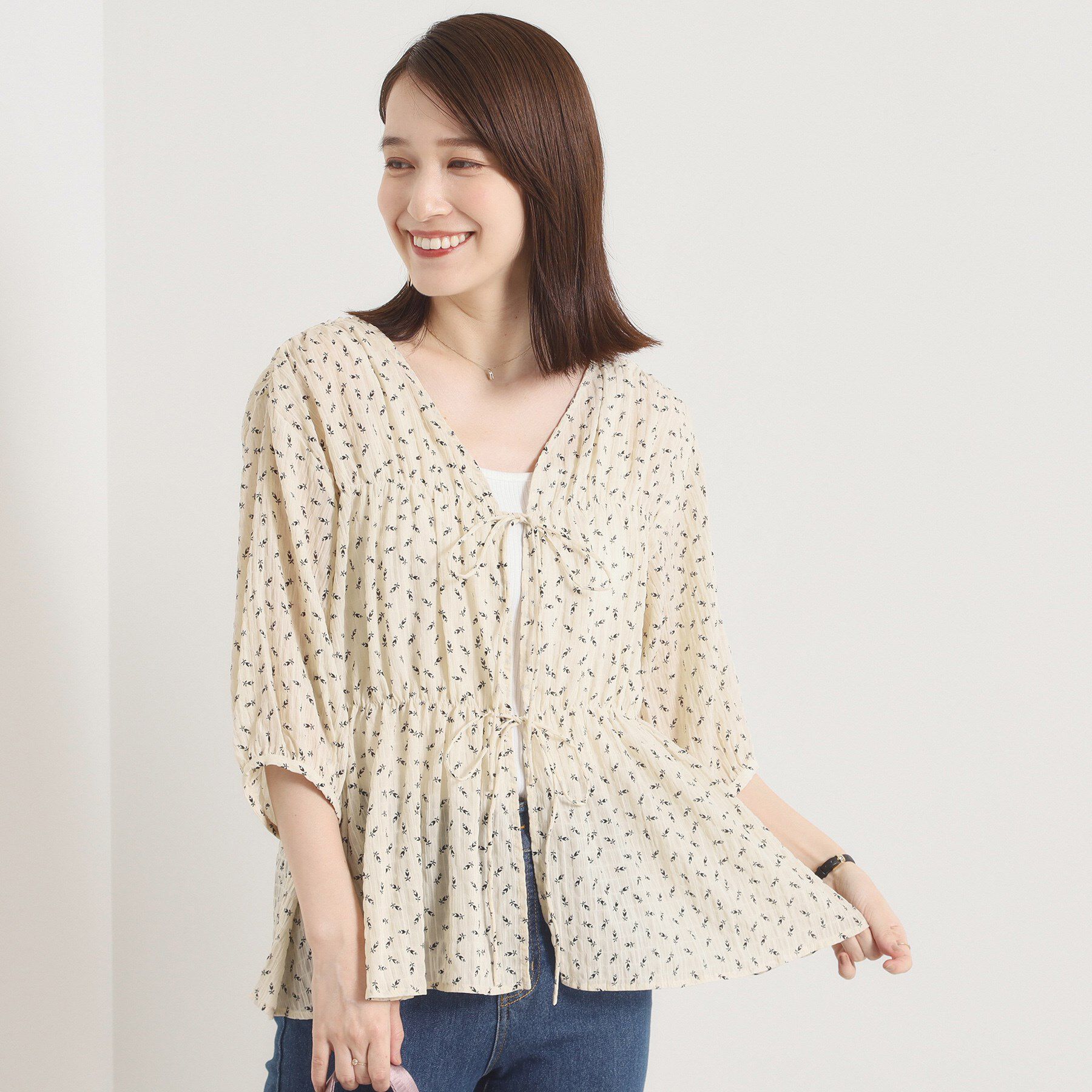 ITS&rsquo;DEMO「【手洗い可】花柄シャーリング前開きブラウス」|シャツ・ブラウス|