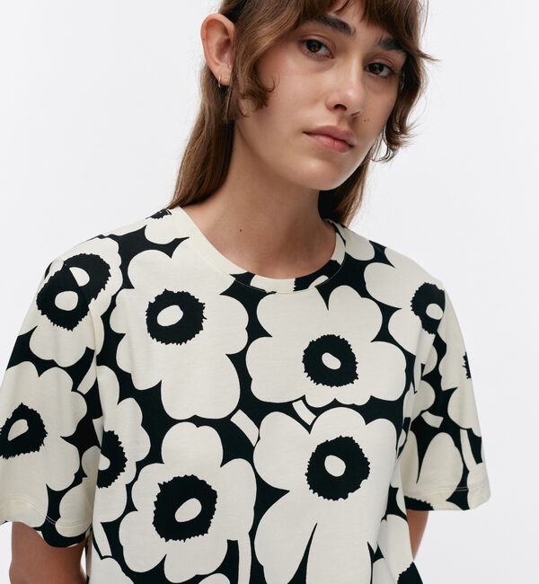 Marimekko「Tunnit Unikko Tシャツ」|シャツ・ブラウス|