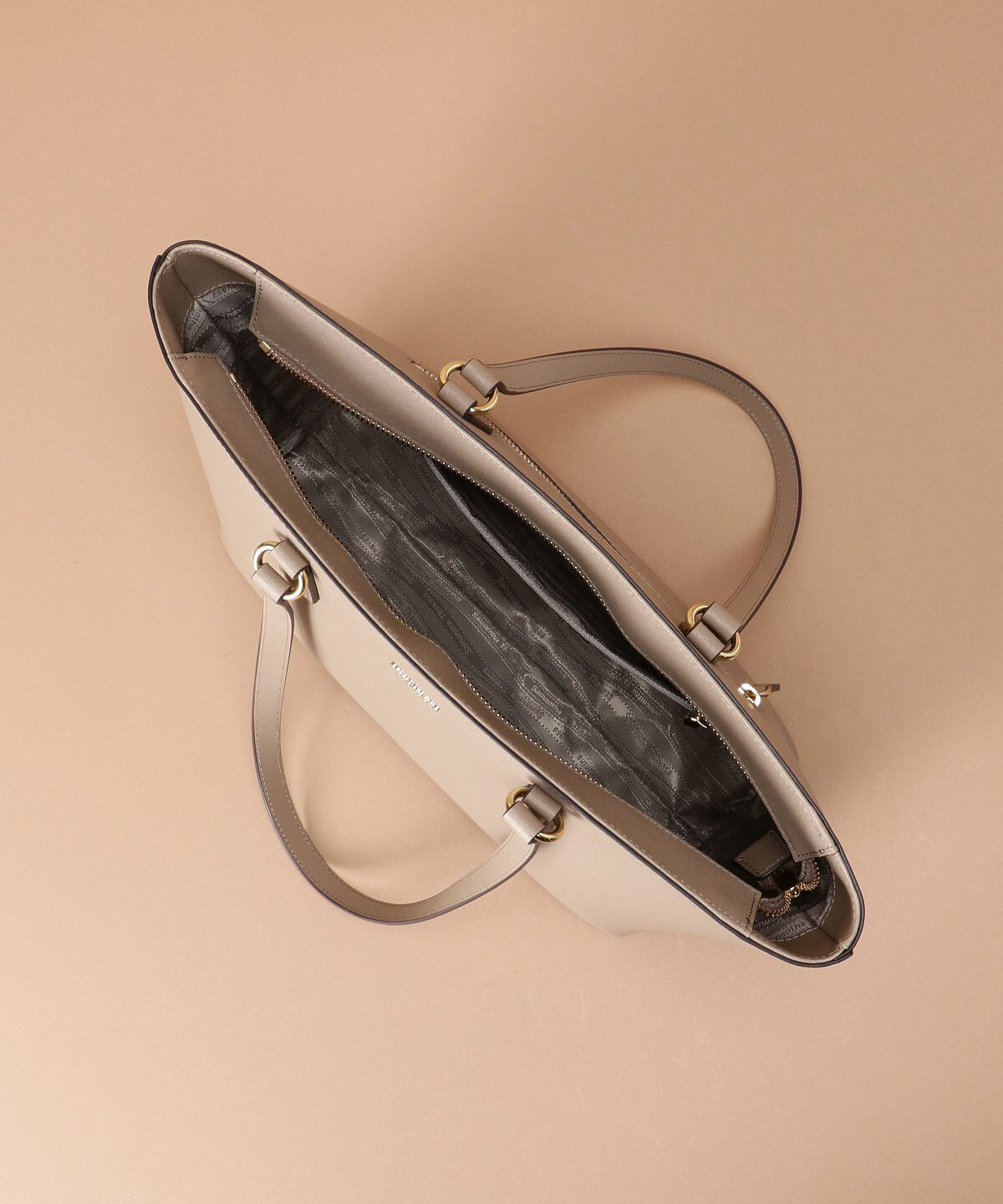 Samantha Thavasa「マルチポーチ付きシンプルトートバッグ」|トートバッグ|