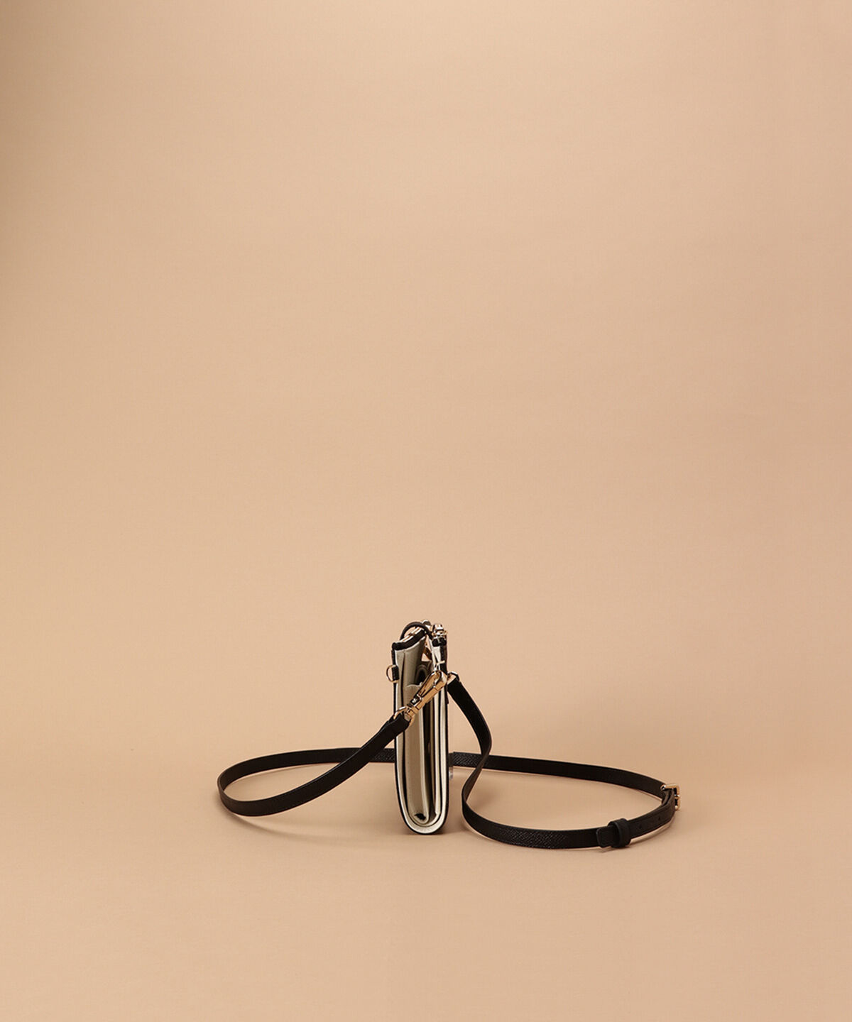 Samantha Thavasa「シンプルレザーウォレットショルダー」|ショルダー・メッセンジャー|