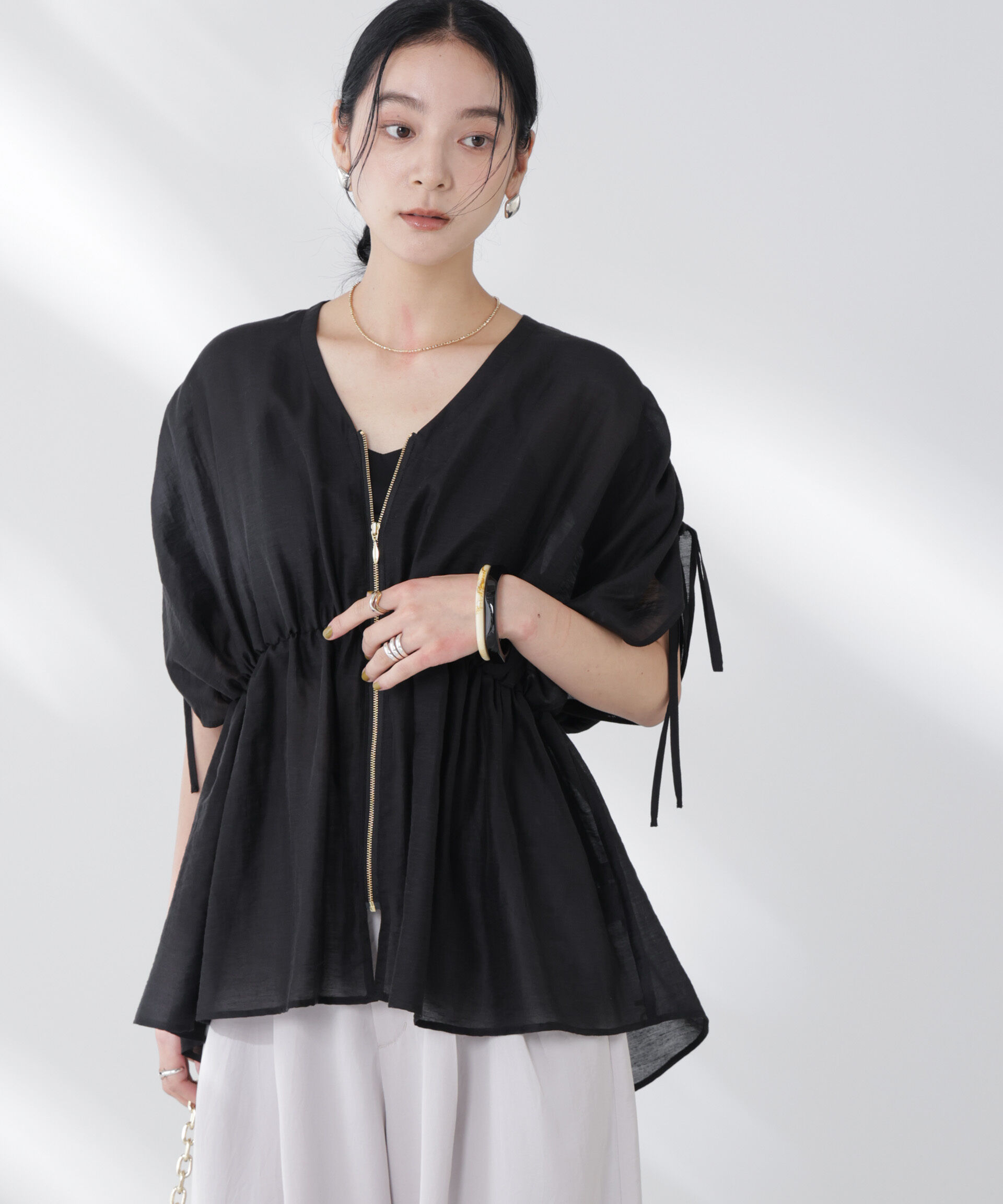 nano･universe「リネン混シアーギャザージップブラウス」|シャツ・ブラウス|
