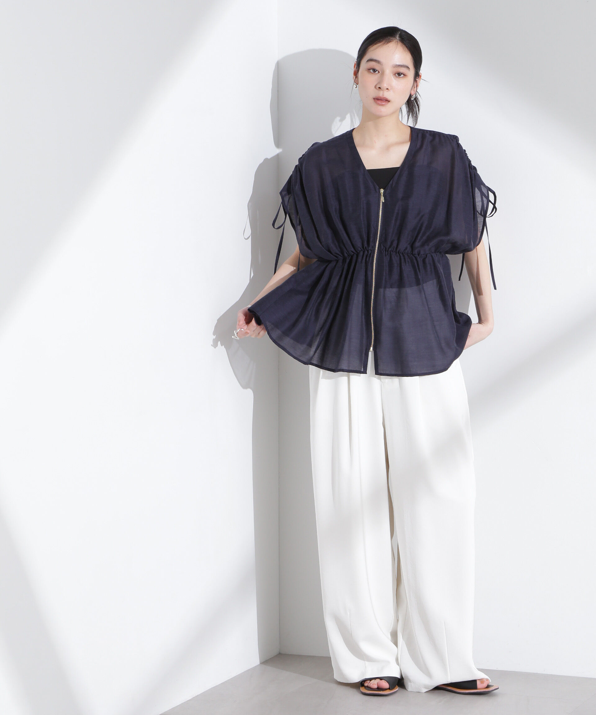 nano･universe「リネン混シアーギャザージップブラウス」|シャツ・ブラウス|