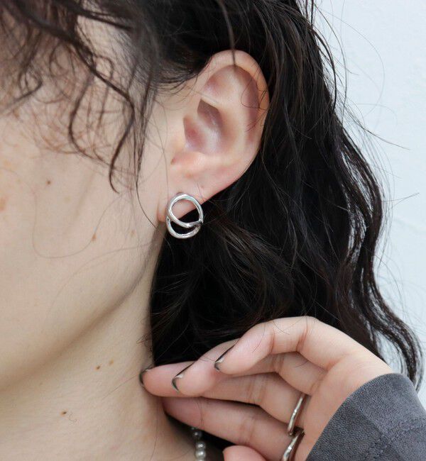 fredy emue「サークルアーチピアス」|ピアス|