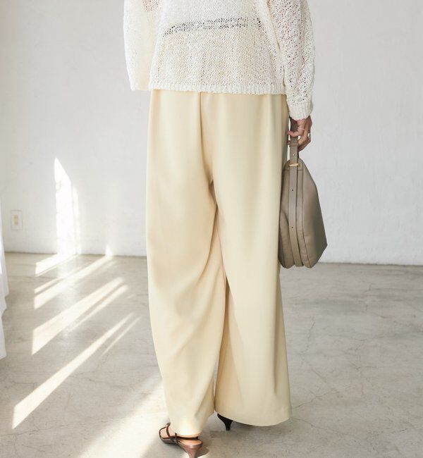  「【ウォッシャブル】【シーズンレスで使える】タックワイドスラックス」|チノ|