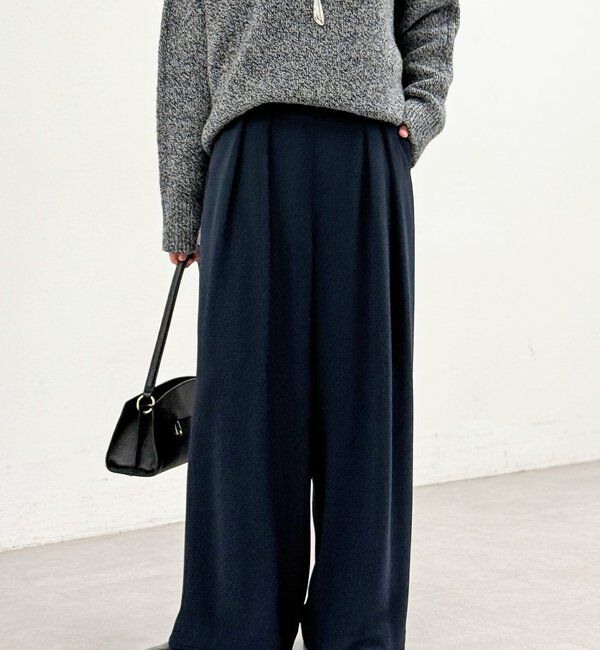  「【ウォッシャブル】【シーズンレスで使える】タックワイドスラックス」|チノ|