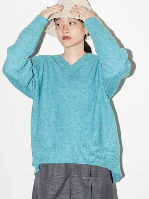  「Vネック前振りコクーンニットプルオーバー」|ニット・セーター|サックスブルー