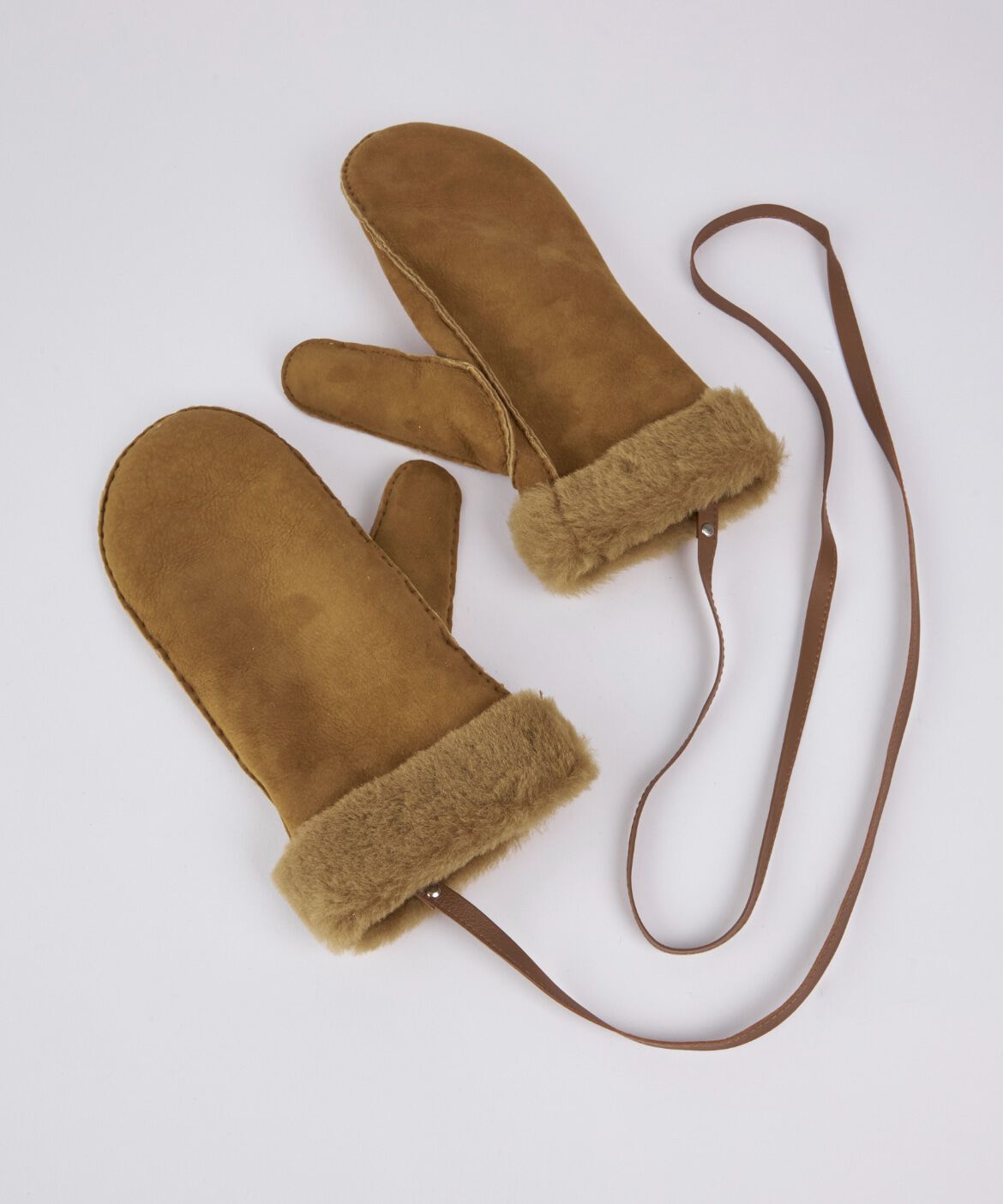 FAVORITE SUKINAMONO「MAFFORA MONTON WITH STRAP ストラップ付シープスエードグローブ《ALPO》」|手袋|