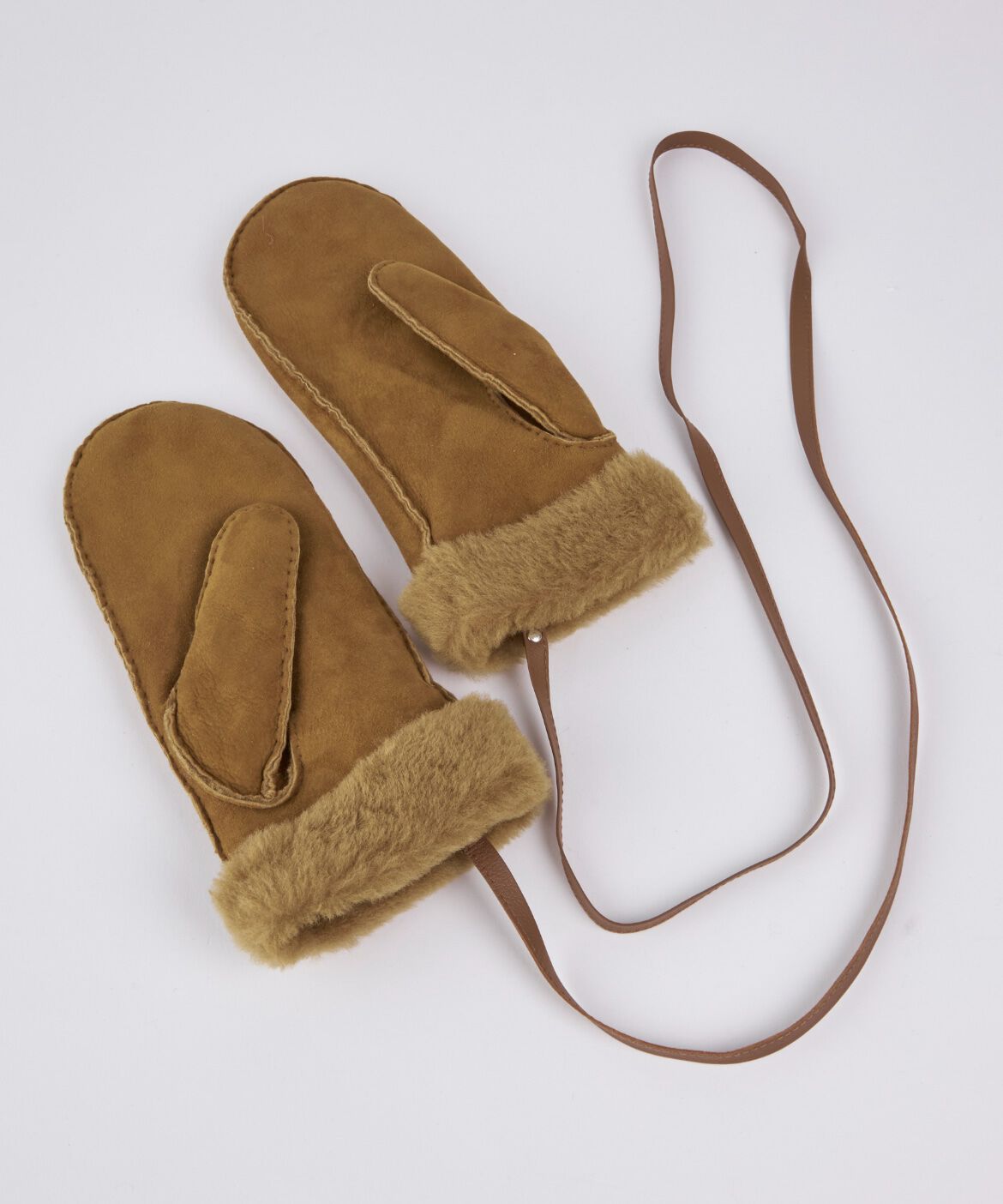 FAVORITE SUKINAMONO「MAFFORA MONTON WITH STRAP ストラップ付シープスエードグローブ《ALPO》」|手袋|