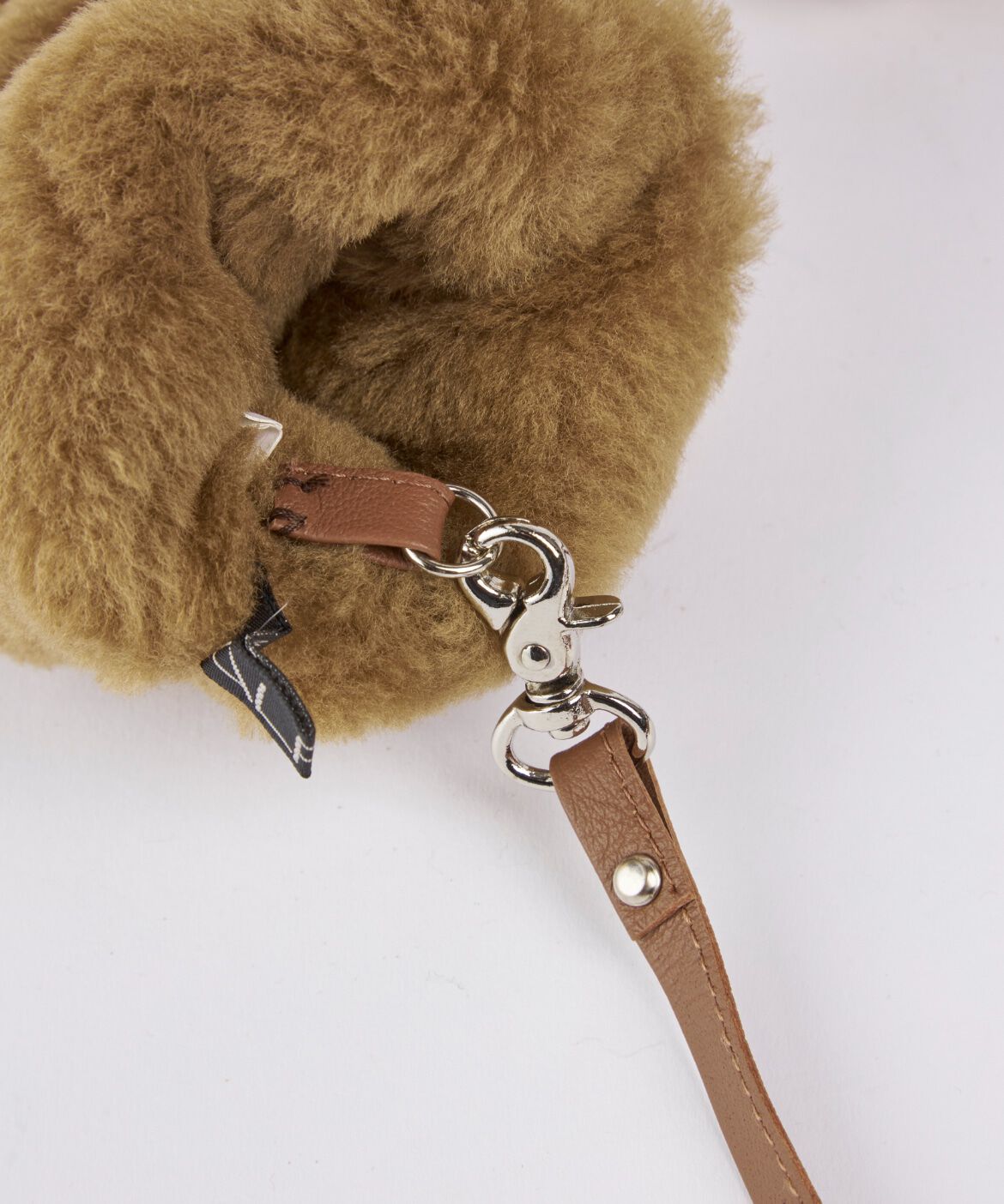 FAVORITE SUKINAMONO「MAFFORA MONTON WITH STRAP ストラップ付シープスエードグローブ《ALPO》」|手袋|