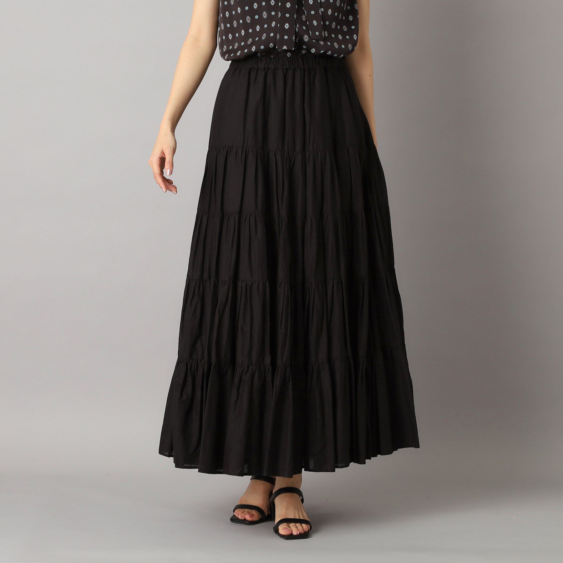 DRESSTERIOR「【大人百花春号掲載 モデル美香さん着用】洗える/コットンボイルティアードスカート」|スカート|