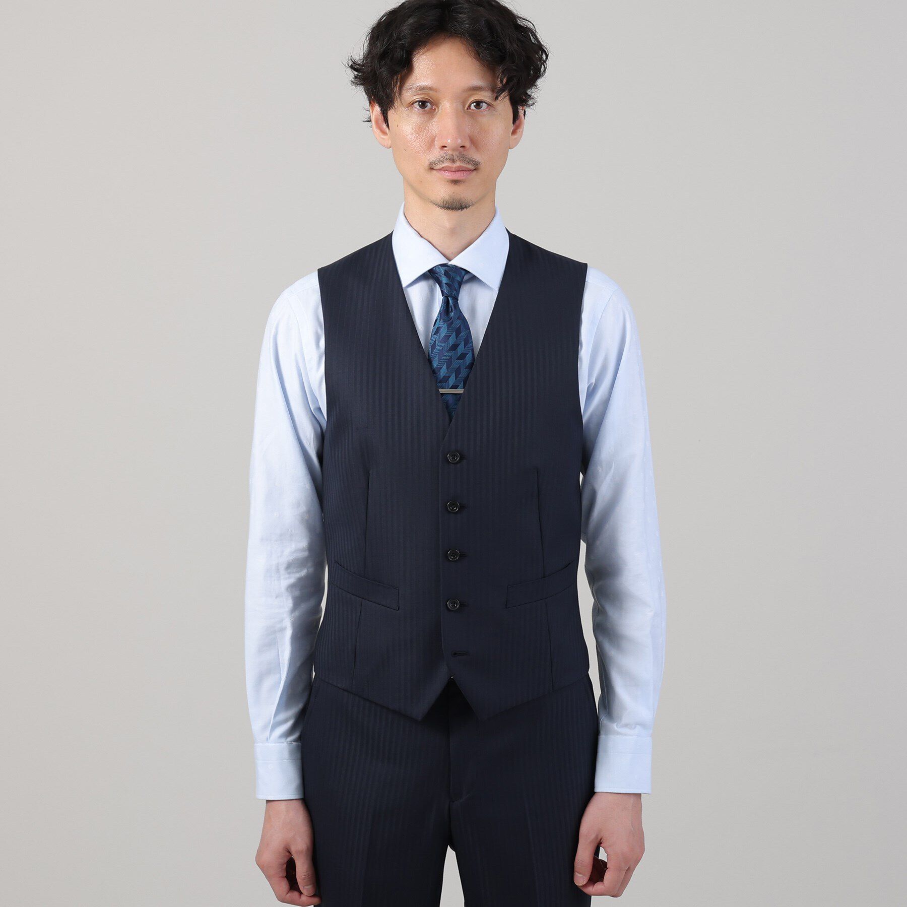 TAKEO KIKUCHI「【Sサイズ～】シャイニーヘリンボンストライプ ベスト」|スーツ|
