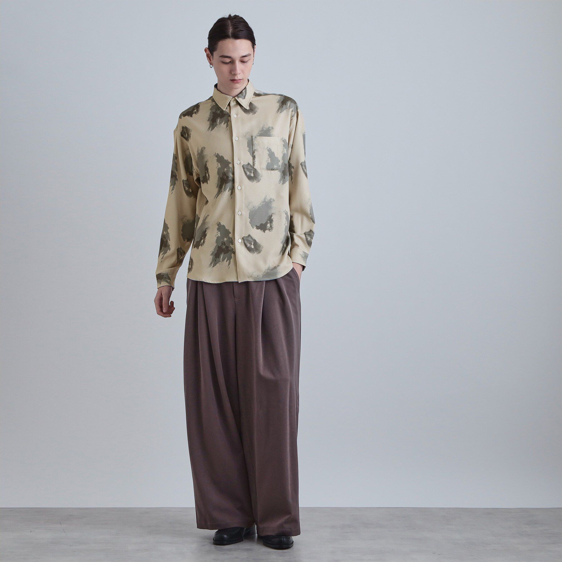 tk.TAKEO KIKUCHI「スモークブラープリントシャツ」|シャツ・ブラウス|
