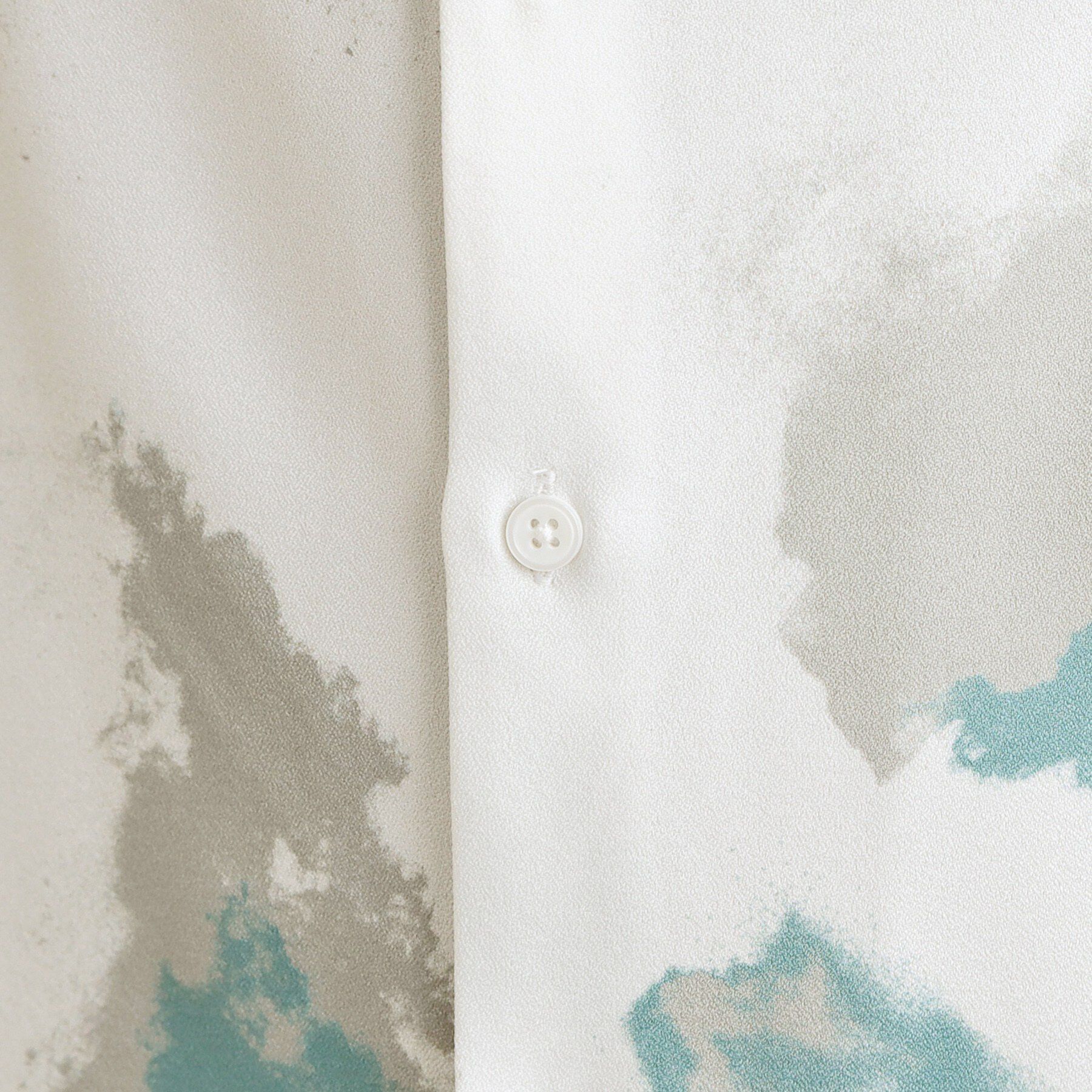 tk.TAKEO KIKUCHI「スモークブラープリントシャツ」|シャツ・ブラウス|