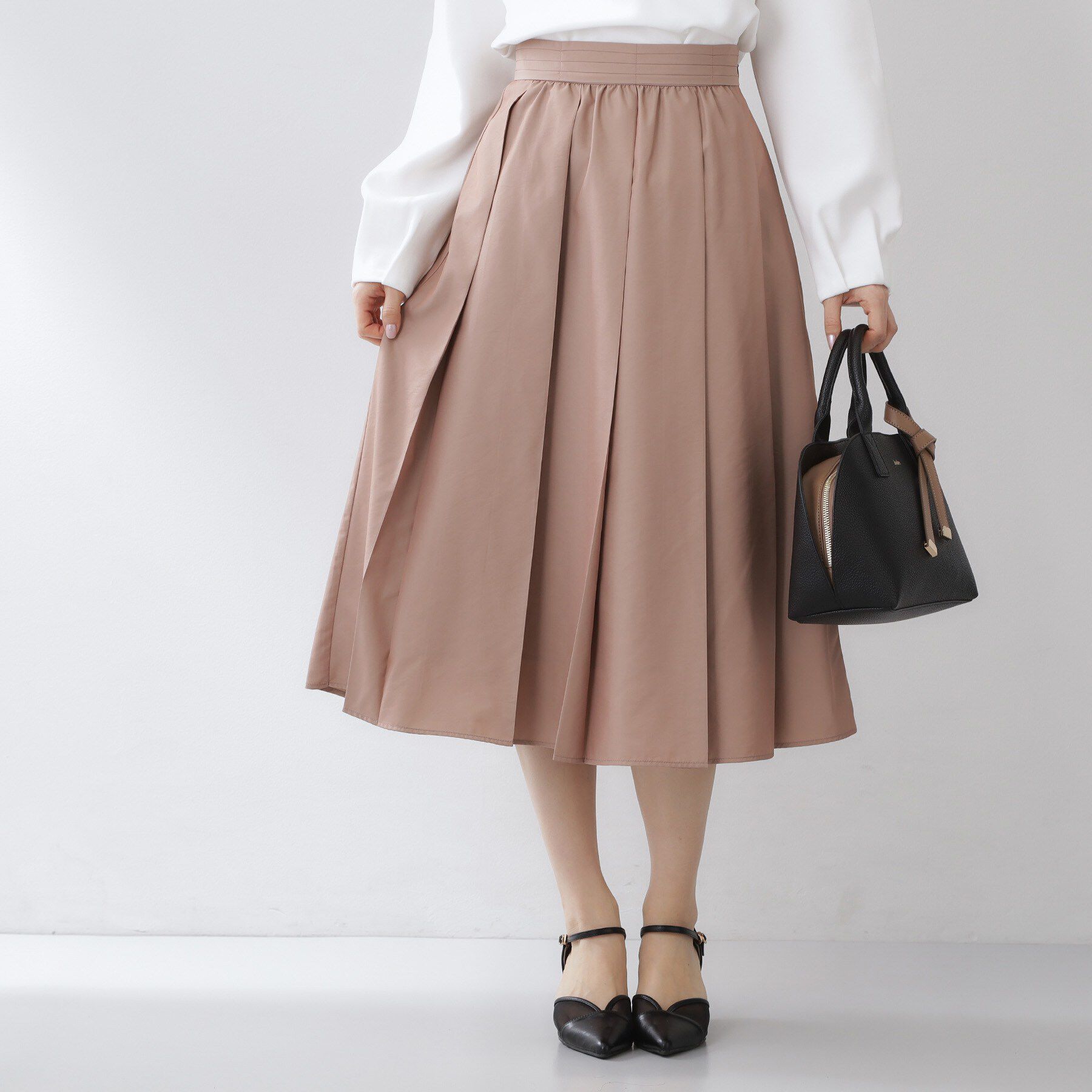 index「ポリシャンブレータックフレアスカート【洗濯機OK】」|スカート|ベージュ(052)