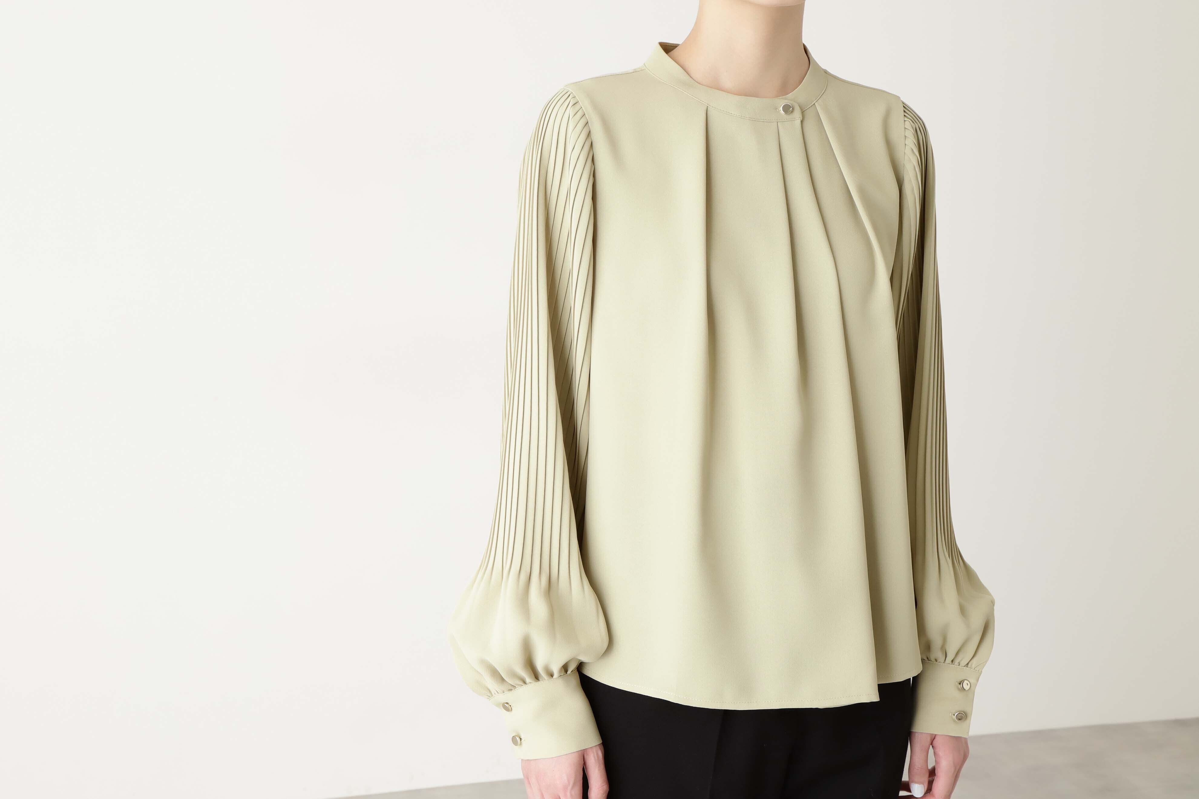  「≪WEB限定商品≫ゴールドボタンプリーツブラウス」|シャツ・ブラウス|