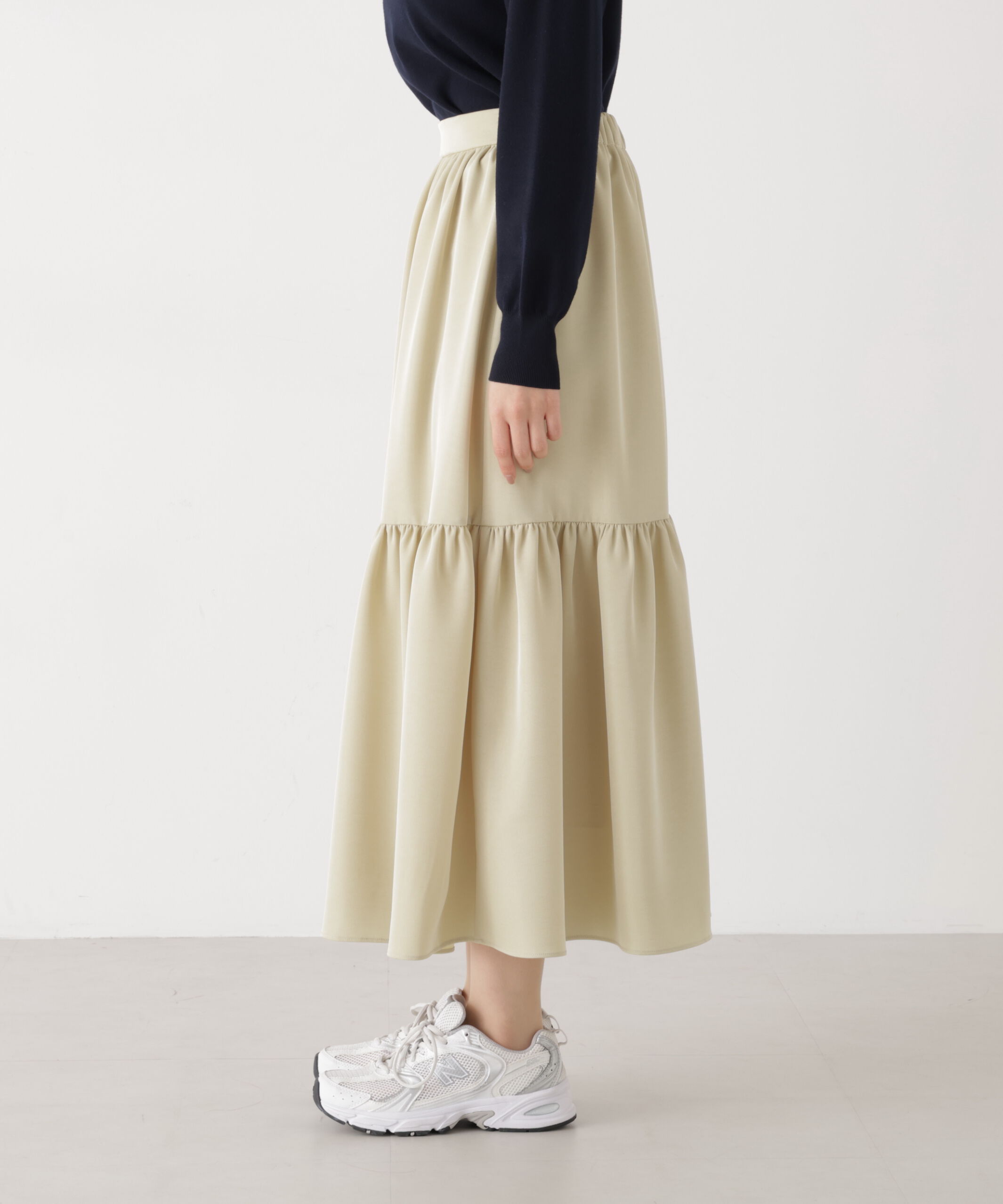 PROPORTION BODY DRESSING「ニュアンスサテンティアードスカート　26SS」|スカート|