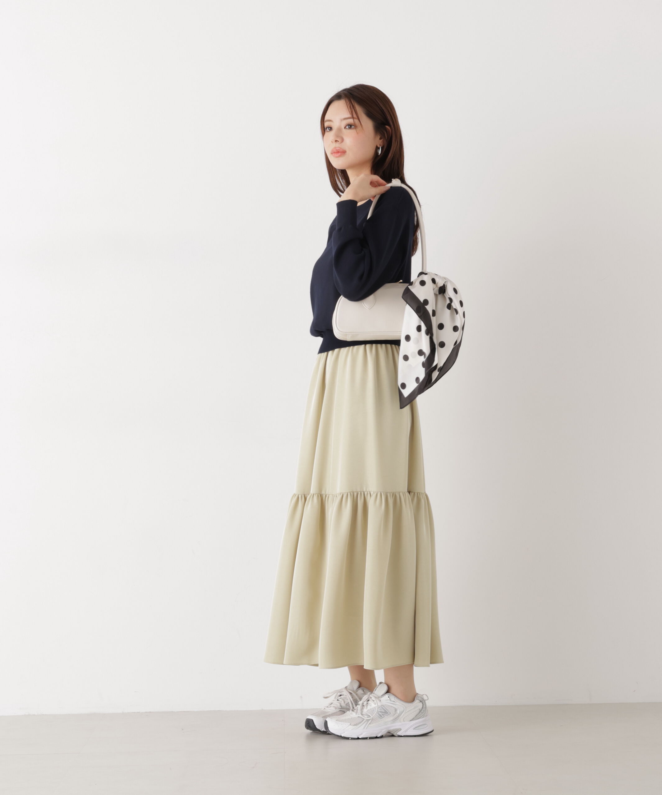 PROPORTION BODY DRESSING「ニュアンスサテンティアードスカート　26SS」|スカート|