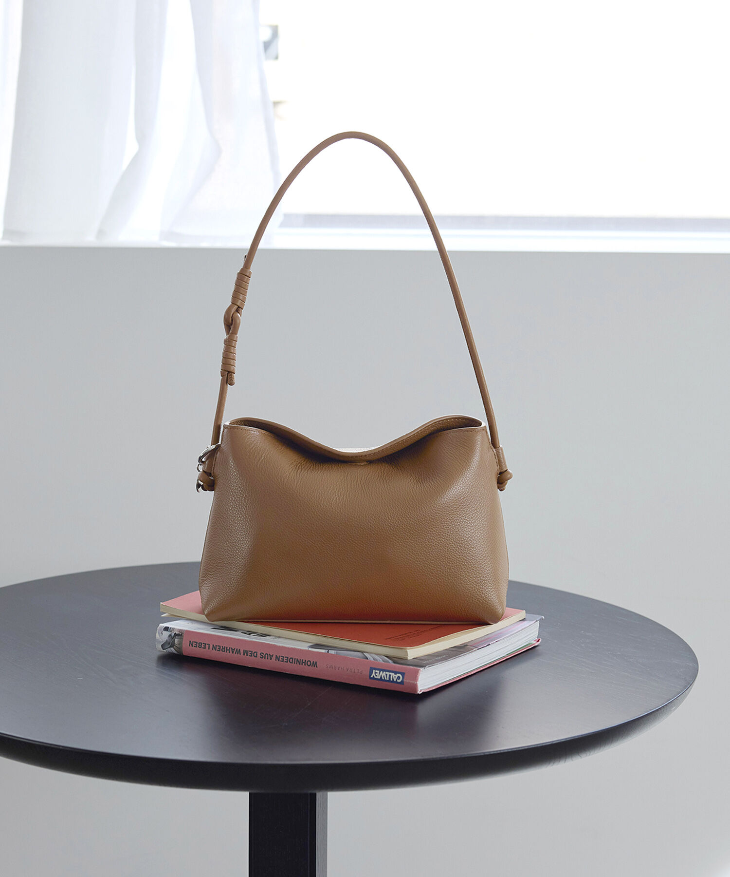 TOPKAPI TREASURE「【TREASURE TOPKAPI】ソフトレザー フラップ ワンハンドル ショルダーバッグ」|ショルダー・メッセンジャー|ペールブルー