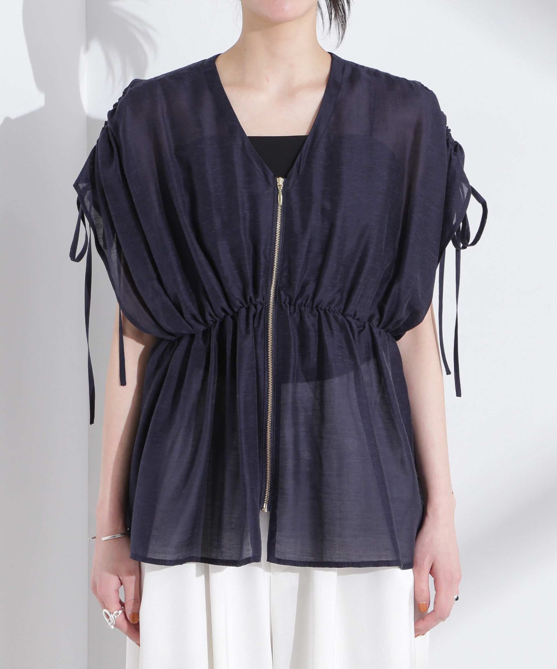 nano･universe「リネン混シアーギャザージップブラウス」|シャツ・ブラウス|