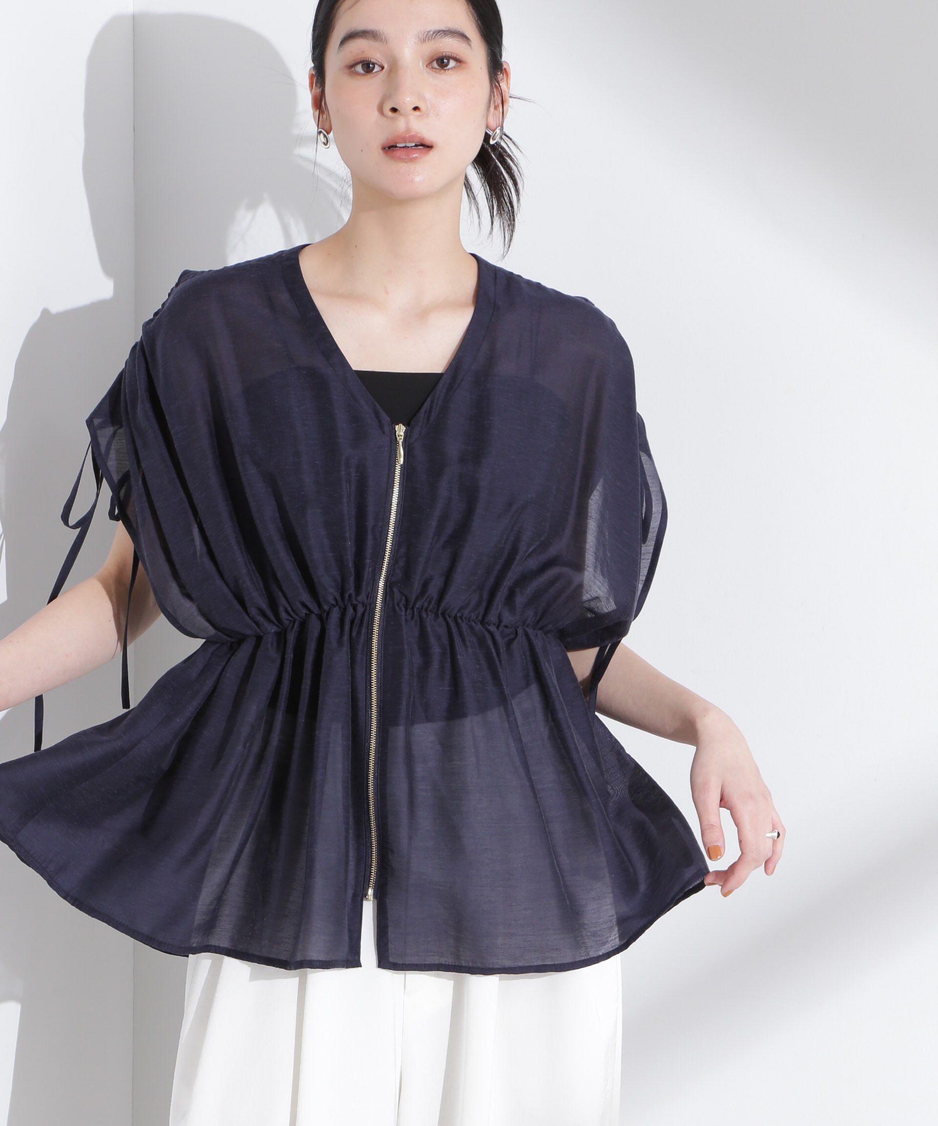 nano･universe「リネン混シアーギャザージップブラウス」|シャツ・ブラウス|