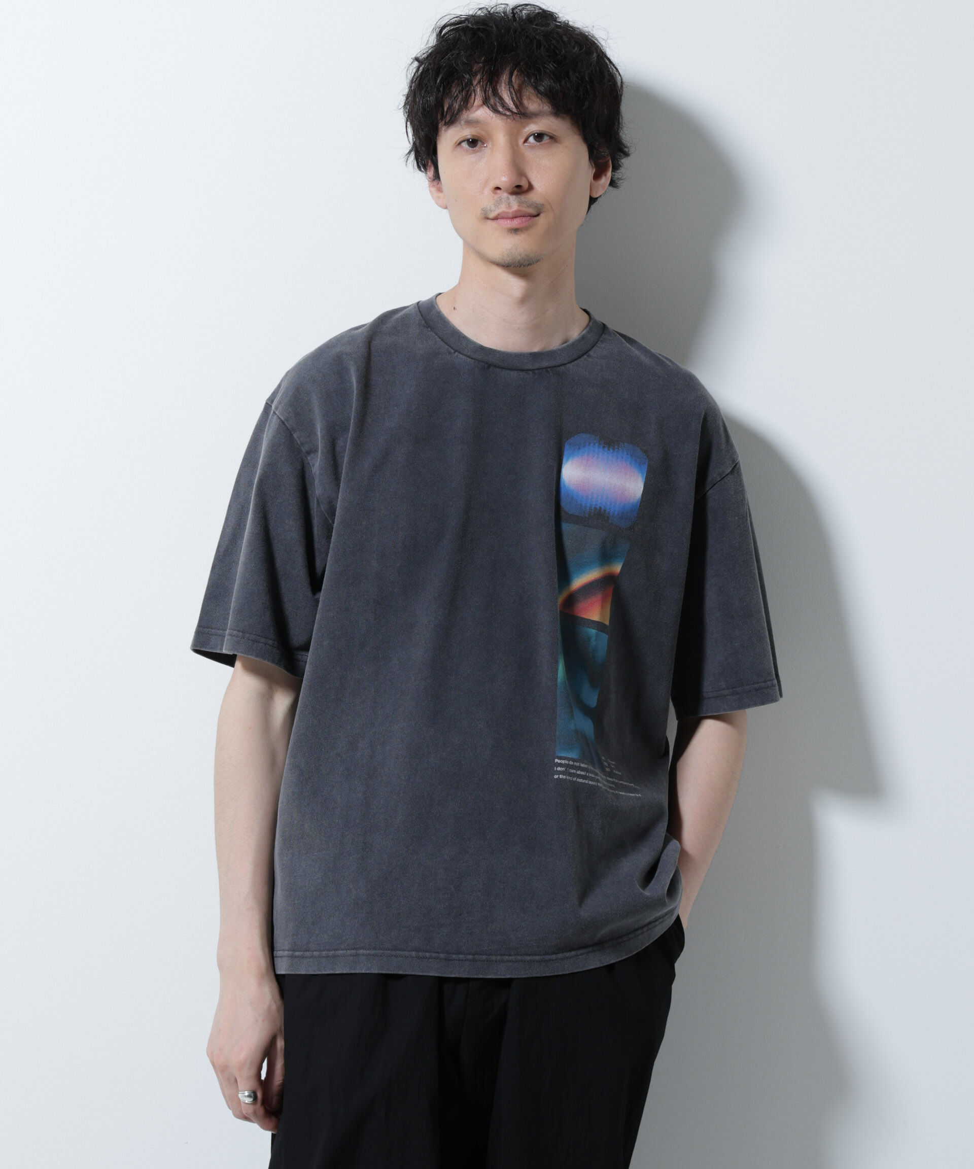 nano･universe「「A-C-Z」ピグメントグラフィックTシャツ 半袖」|Tシャツ・カットソー|