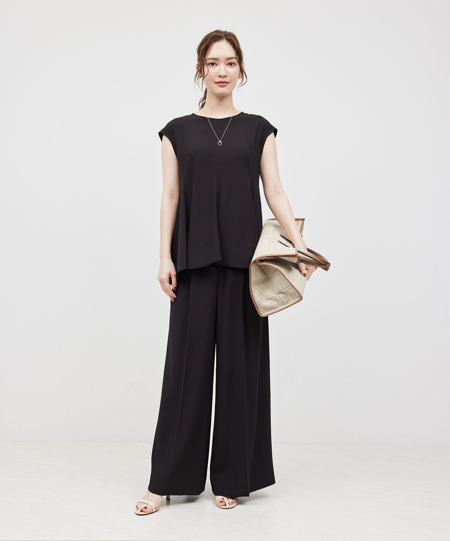 ROPE「トリアセバックサテンペプラムブラウス/セットアップ対応」|シャツ・ブラウス|