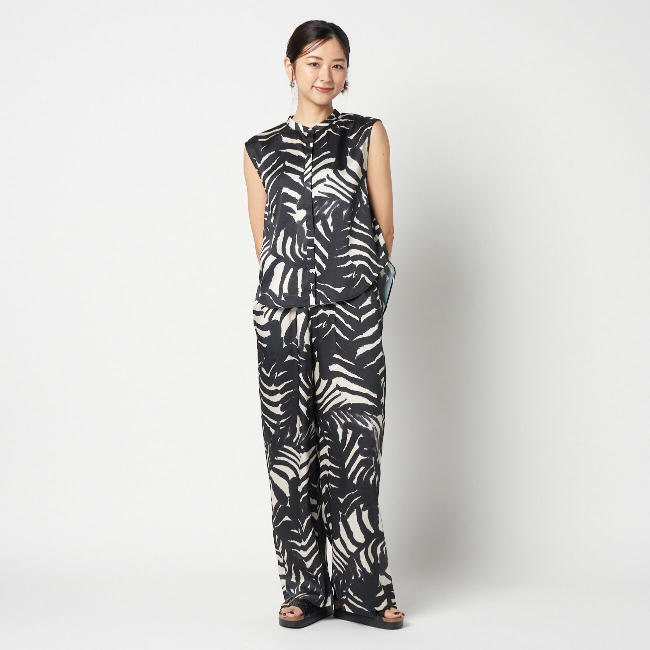 HELIOPOLE「HELIOPOLE ARGENTI PRINT EASY PANTS」|チノ|