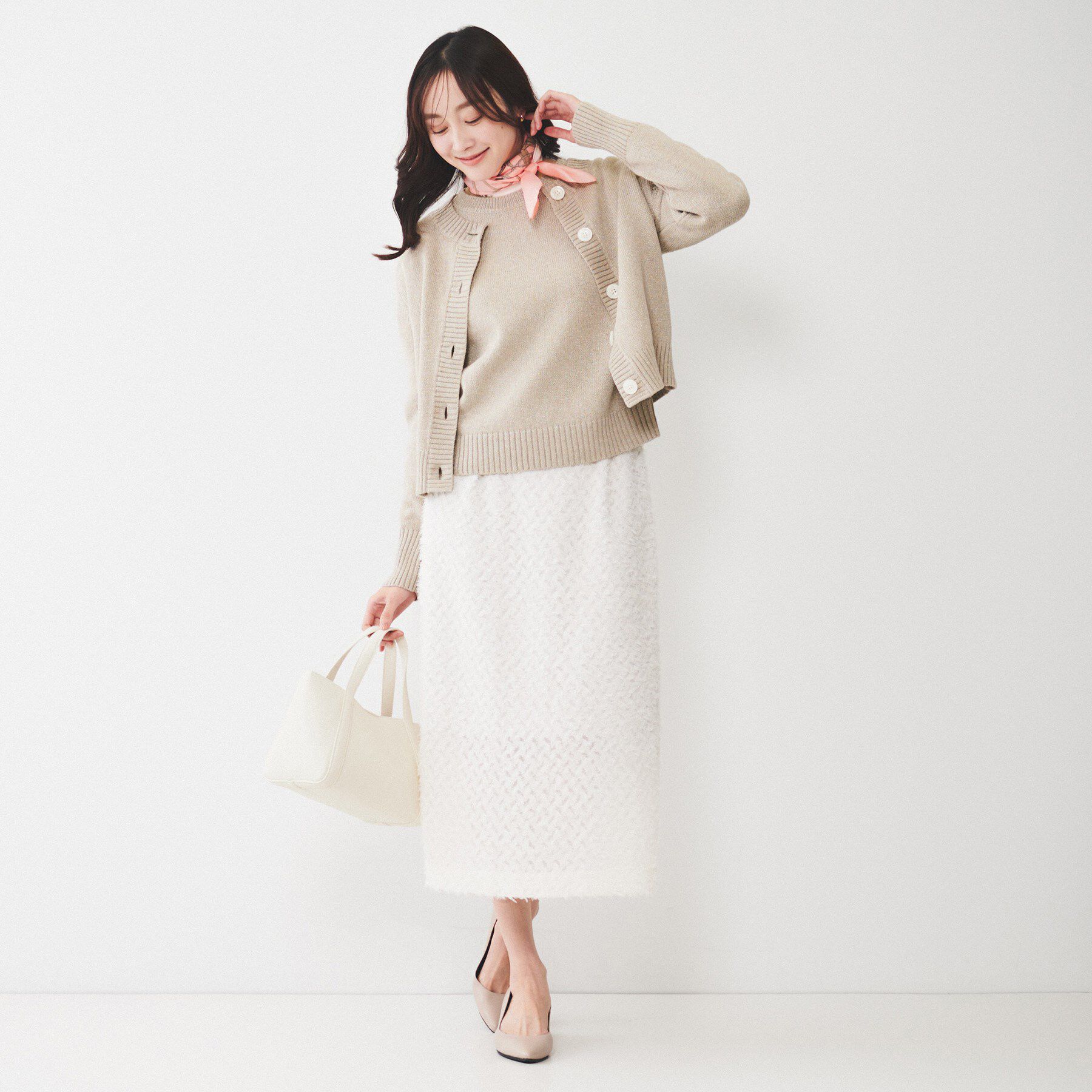 UNTITLED「【アンサンブル可能/ラメ調】シャイニーセミラグランプルオーバーニット」|ニット・セーター|