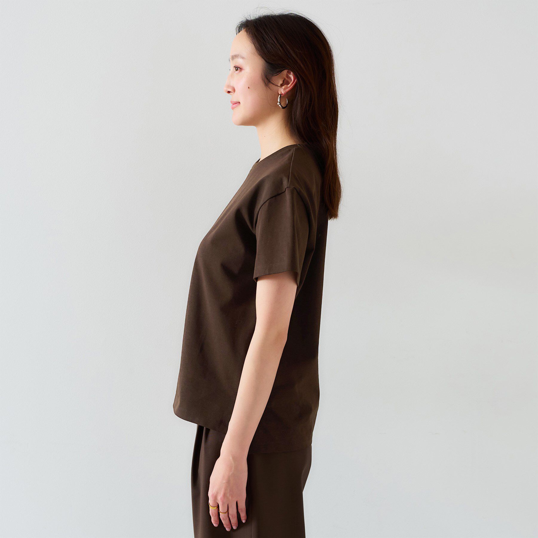 UNTITLED「【ベーシック/インナーにも/手洗い可】クルーネックプルオーバー」|Tシャツ・カットソー|