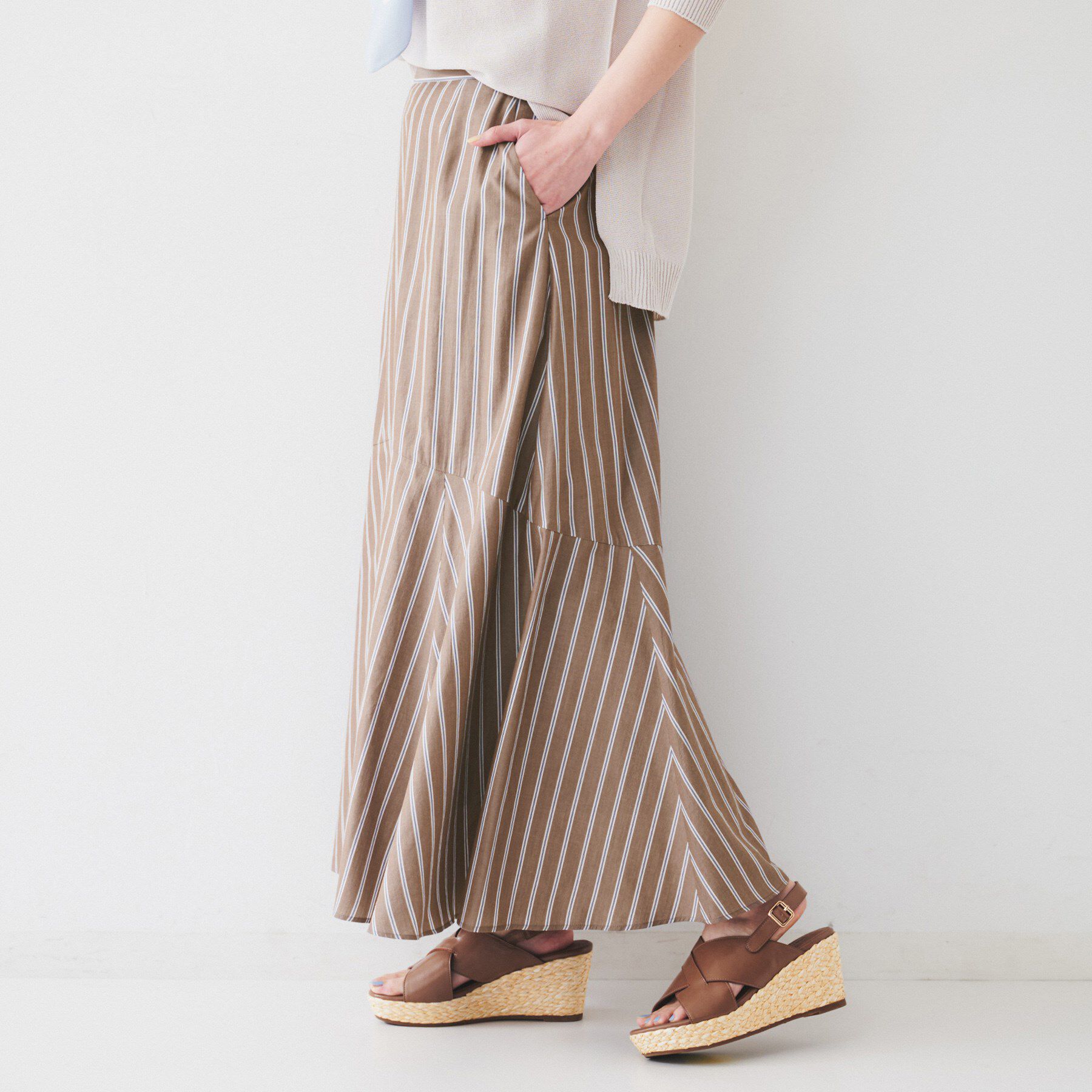 UNTITLED「【後ろウエストゴム/マーメイド】ストライプフレアスカート」|スカート|