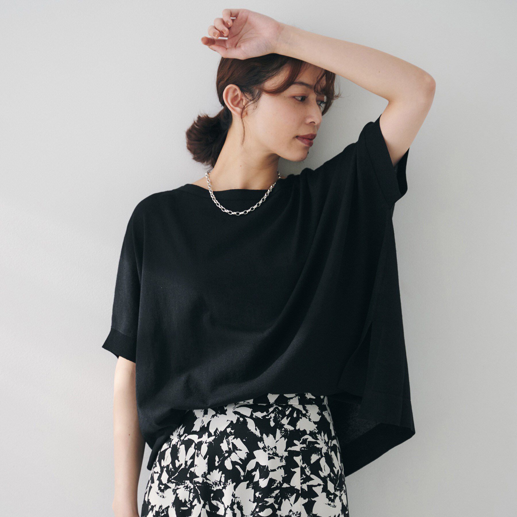 UNTITLED「【体型カバー/手洗い可】コットンリネン ワイドプルオーバーニット」|ニット・セーター|ブラック(019)