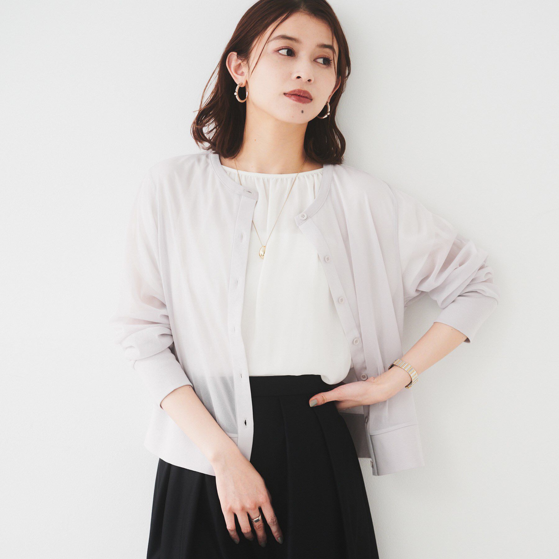 UNTITLED「【洗える/ストレッチ性/短丈】クルーネックシアーカーディガン」|カーディガン|